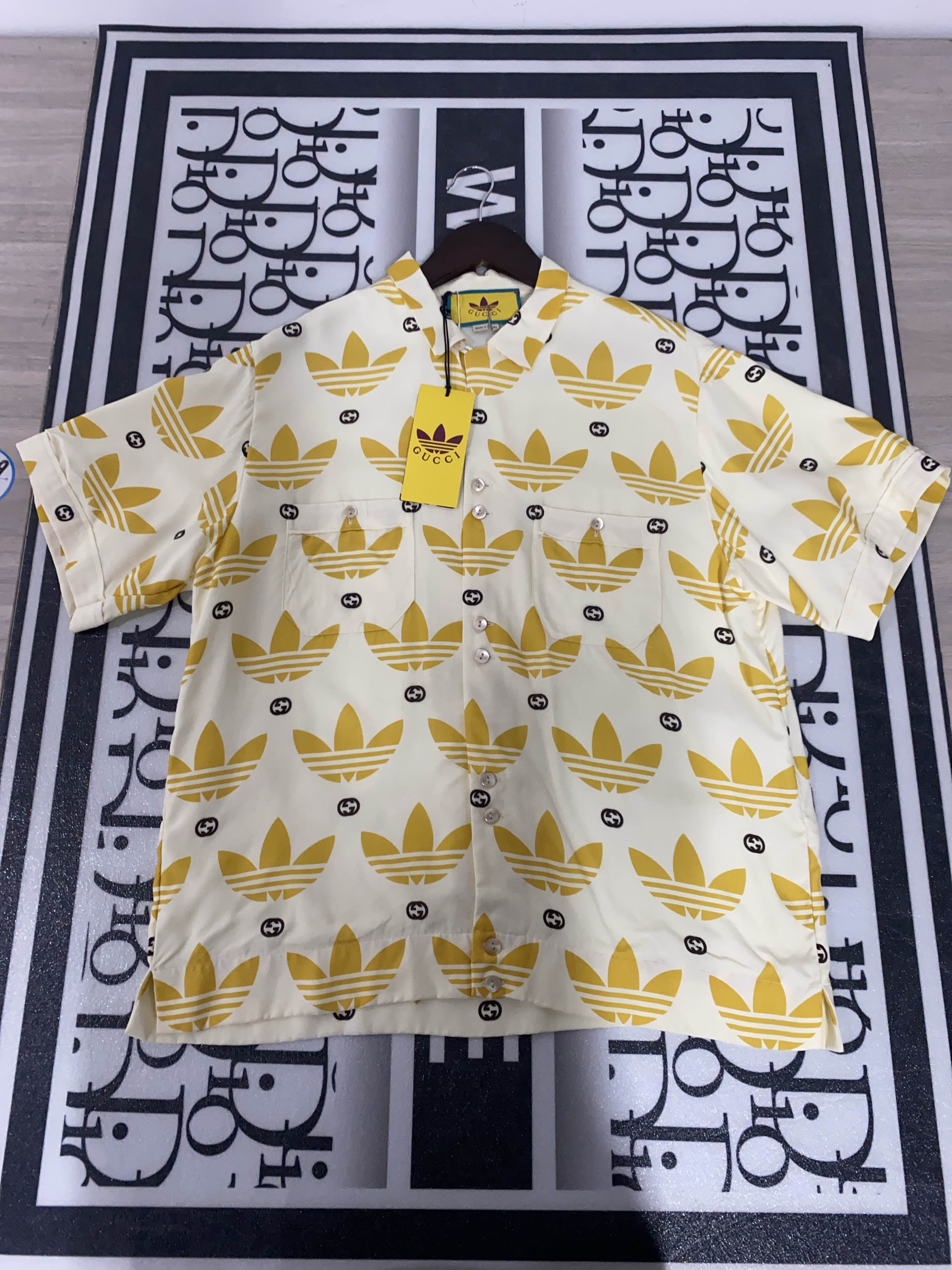 Gucci GUCCI x adidas Originals Logo Print Cuban Shirt Size M Size US M / EU 48-50 / 2 - 1 Thumbnail