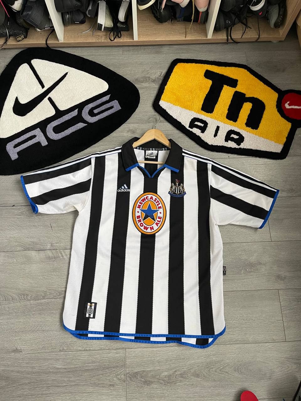 Adidas × Vintage NEWCASTLE UNITED 1999/2000 HOME SHIRT SOCCER JERSEY ADIDAS Size US XL / EU 56 / 4 - 2 Thumbnail