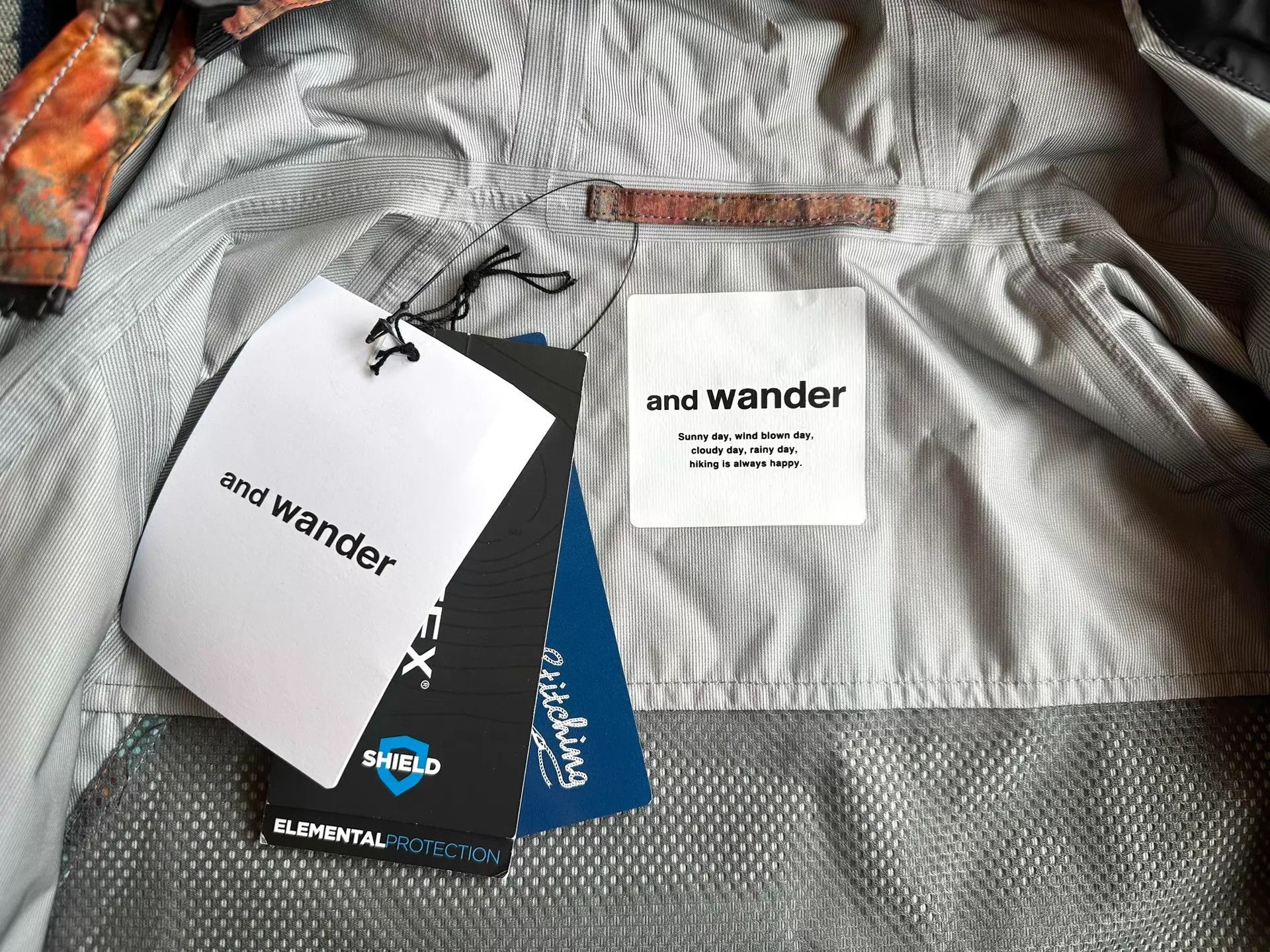 And Wander And Wander Pertex 3L WPB Jacket XL Size US XL / EU 56 / 4 - 8 Thumbnail
