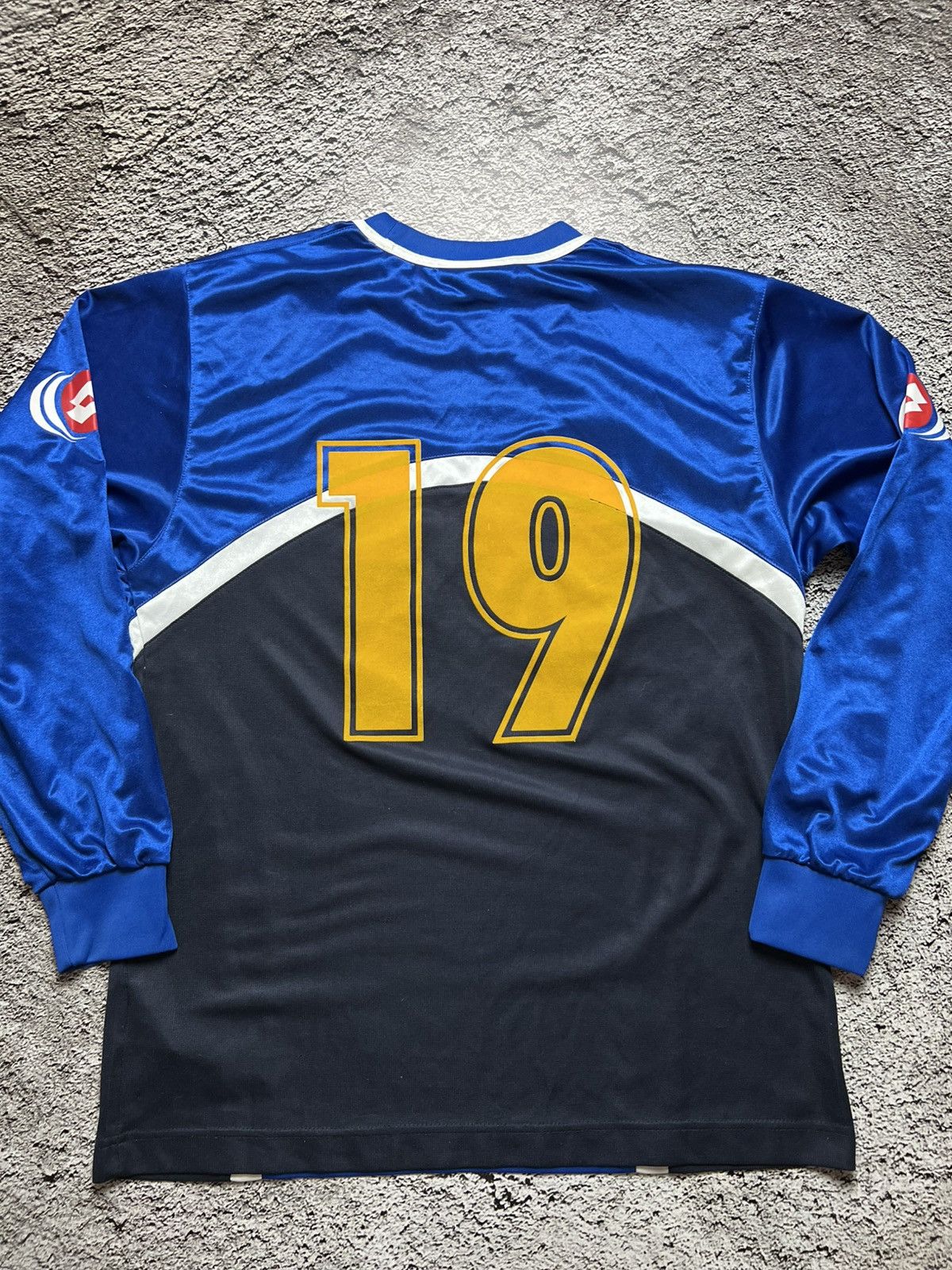 Lotto Sport Early 00’s Ukraine national football team #19 lotto jersey Size US M / EU 48-50 / 2 - 8 Thumbnail