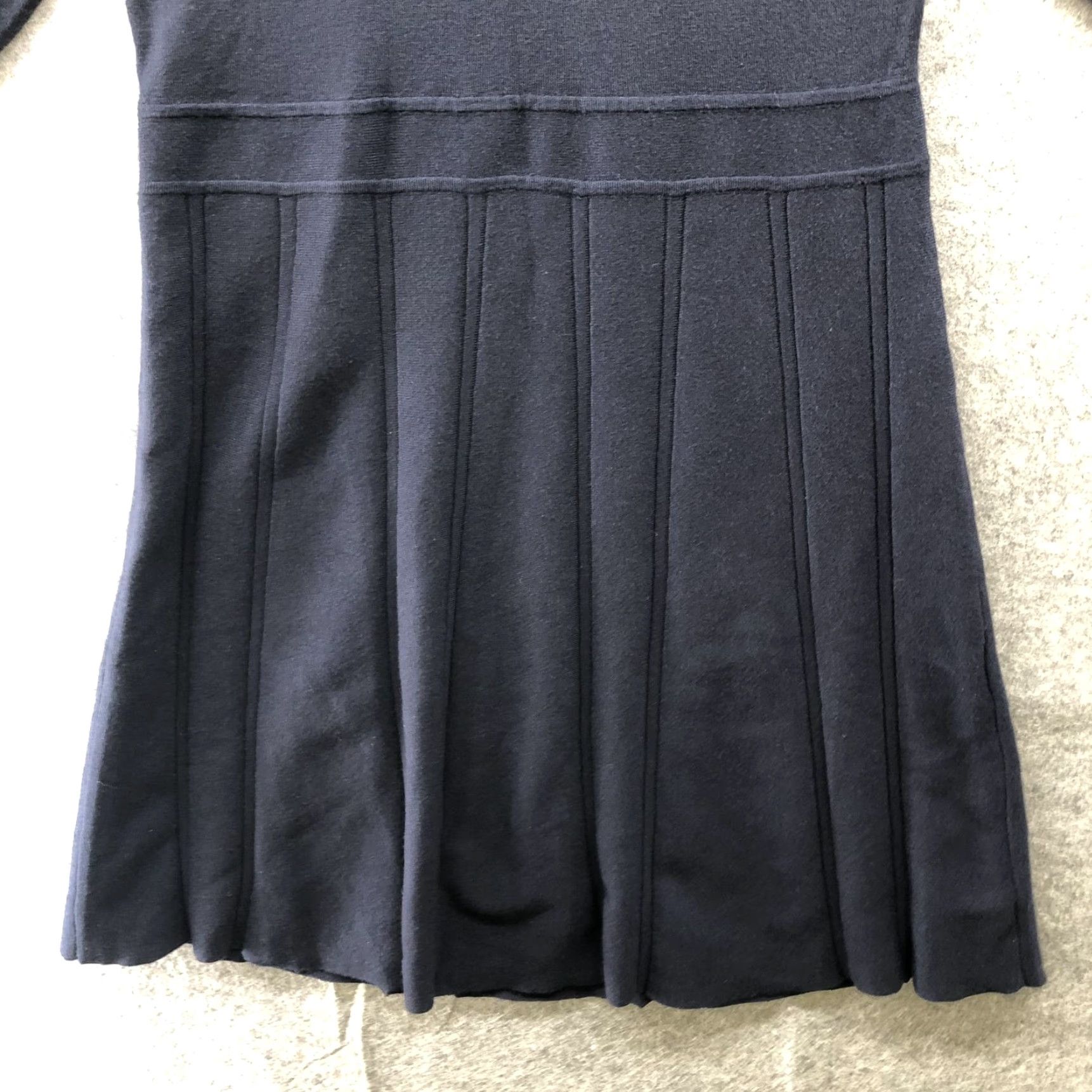 Vintage Carmen Marc Valvo Short Sleeve Sweater Dress Womens L Dark Blue A-Line Pleated Dress Size L / US 10 / IT 46 - 4 Thumbnail