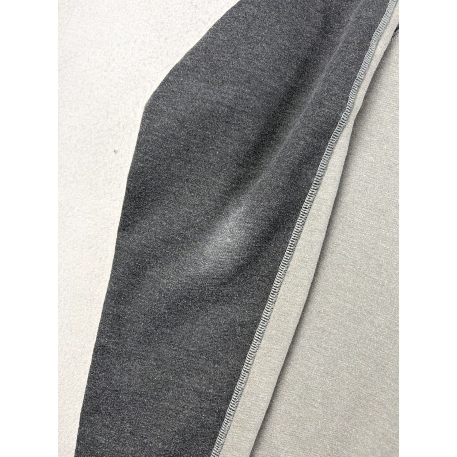 Lululemon Lululemon Sweatshirt Men XL Gray Crewneck Pullover Reversible Knit Logo Solid Time-LESS? Size US XL / EU 56 / 4 - 5 Thumbnail