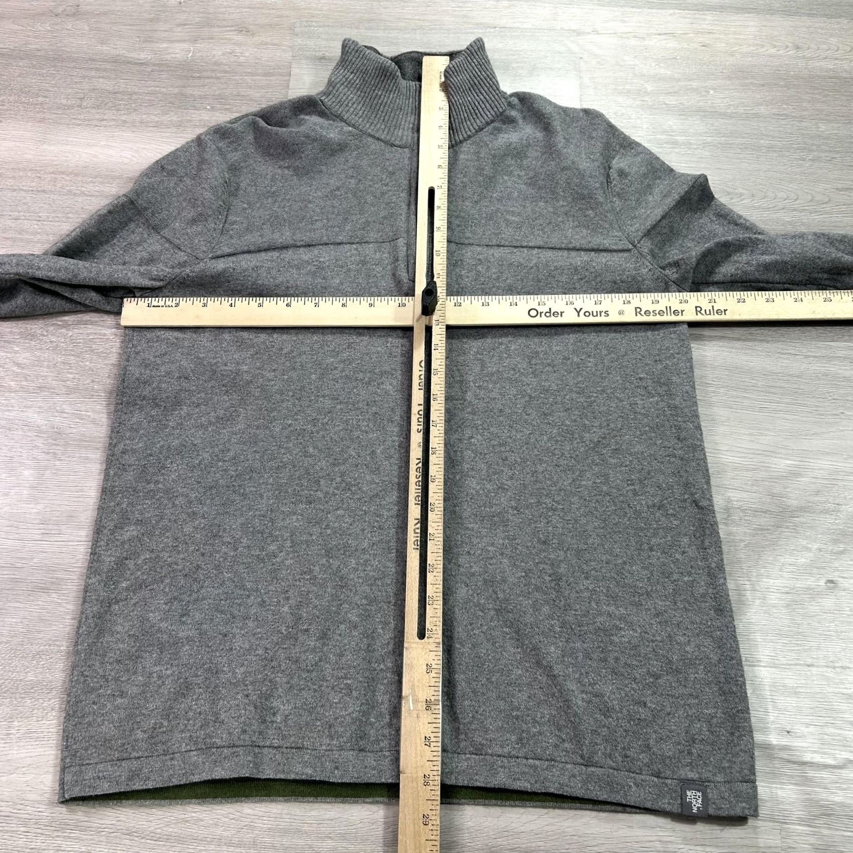 The North Face The North Face Sweater Mens Medium Gray 1/4 Zip Mock Neck Knit Pullover Size US M / EU 48-50 / 2 - 6 Thumbnail