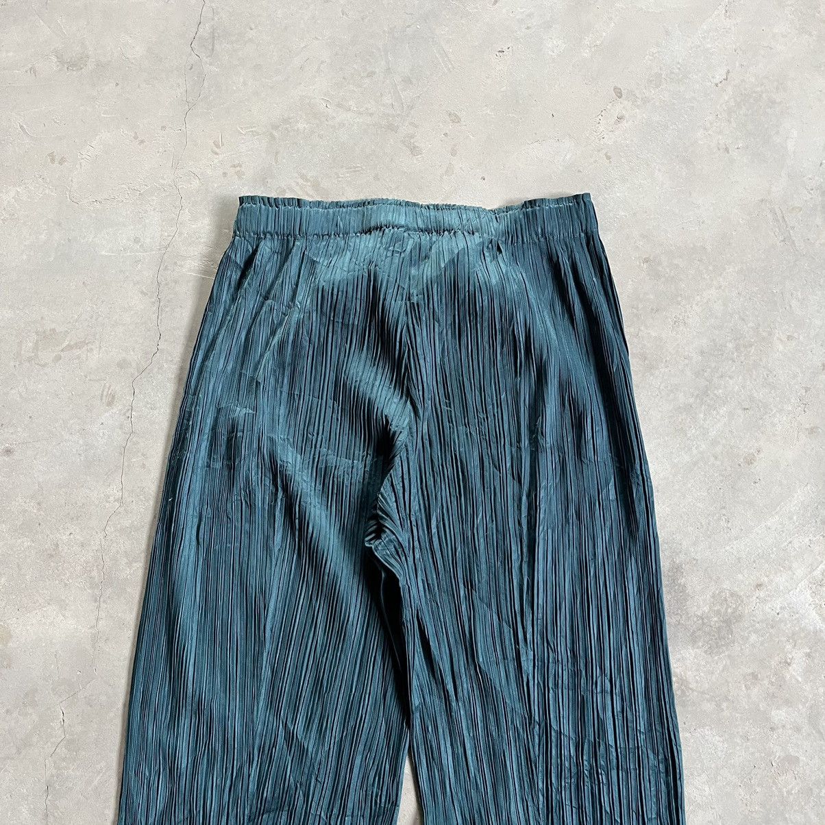 Issey Miyake × Pleats Please Issey Miyake Pleats please trousers Size US 30 / EU 46 - 9 Thumbnail