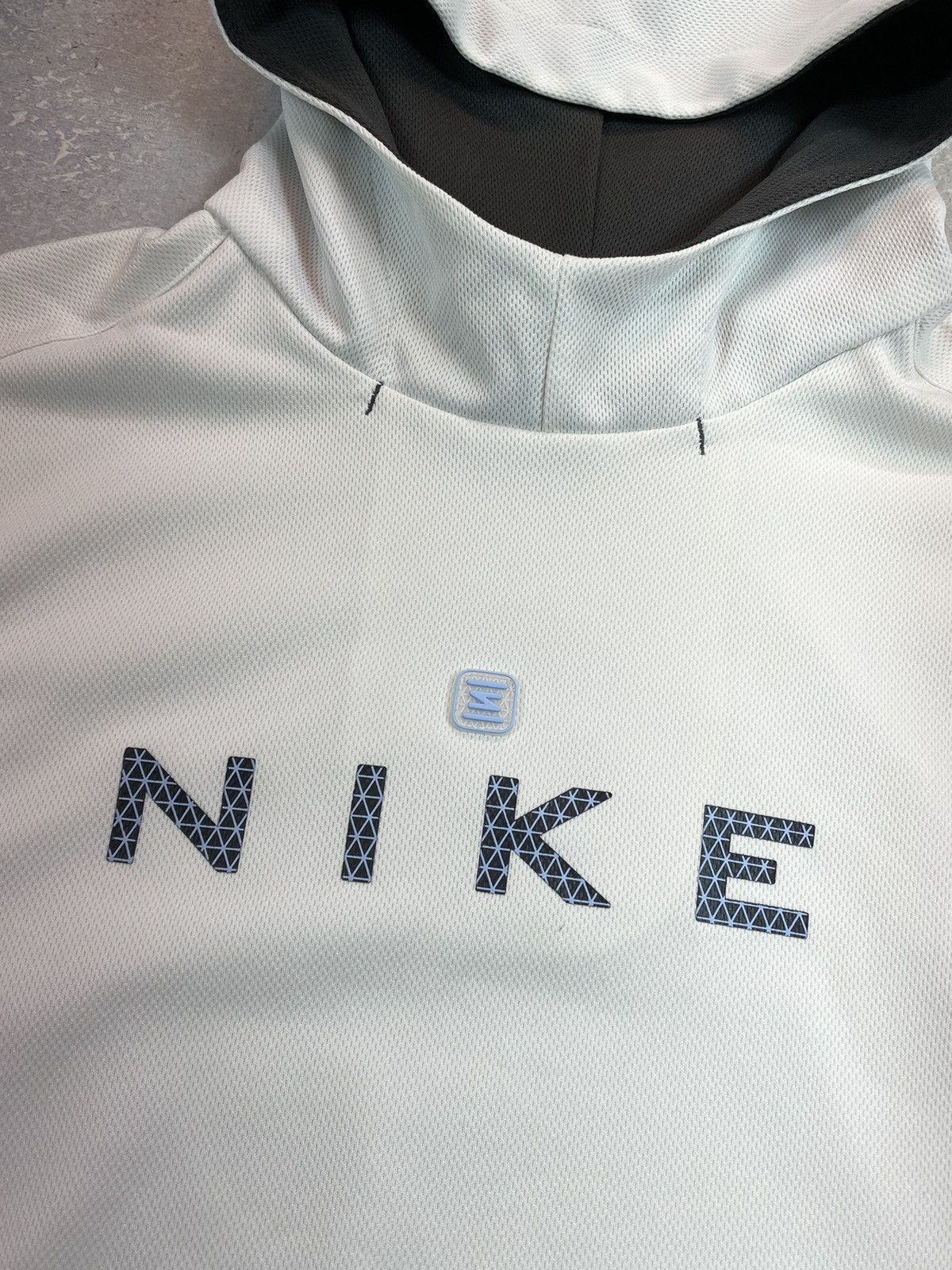 Nike × Vintage Vintage Kids Nike Shox White T-shirt With Logo Size US S / EU 44-46 / 1 - 4 Thumbnail