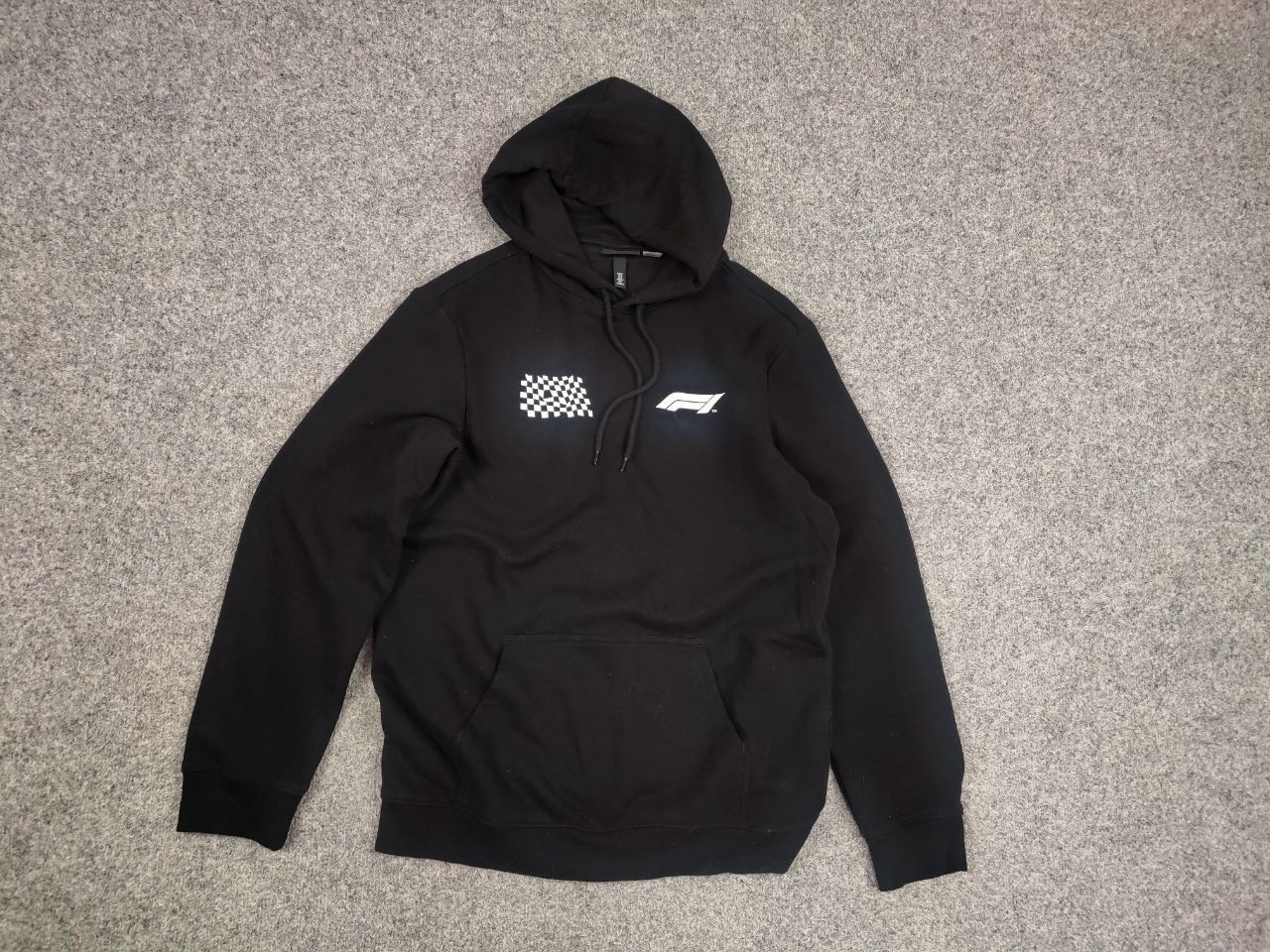 Formula 1 Formula 1 Classic Racing H&M logo Black Hoodie Size US S / EU 44-46 / 1 - 11 Thumbnail