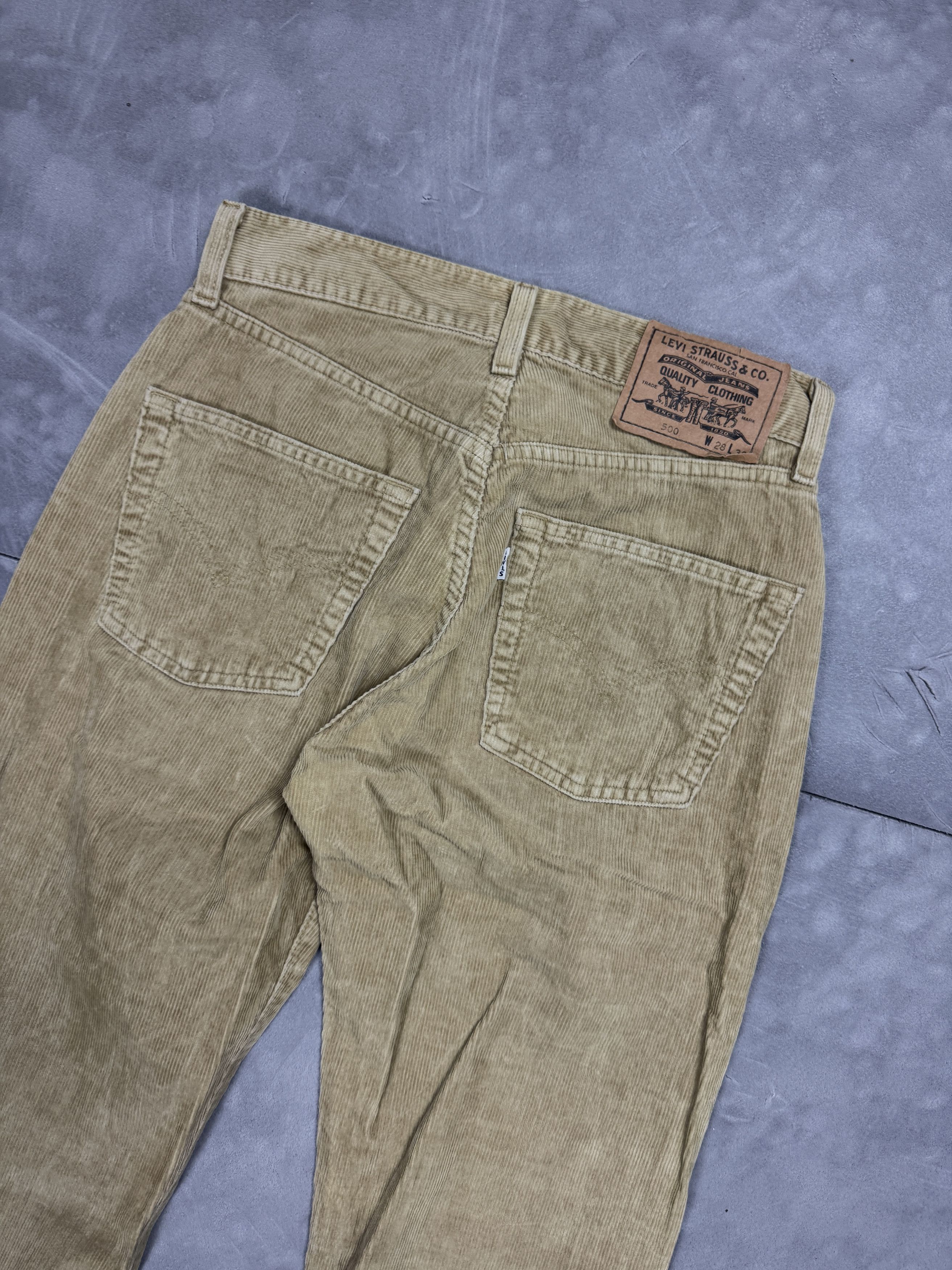 Levi's × Vintage Vintage Levi's 500 90s brown corduroy denim jeans white tab Size US 30 / EU 46 - 10 Thumbnail