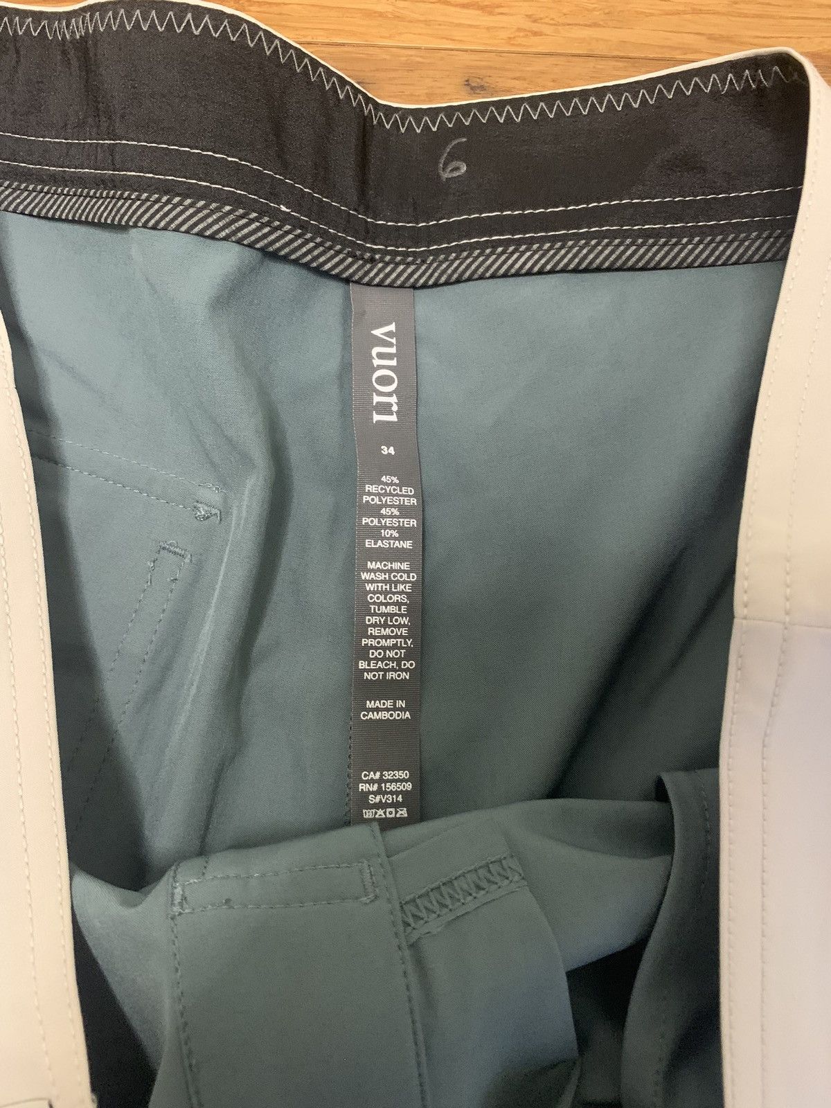 Vuori Vuori Color Block Swim Trunks Size US 34 / EU 50 - 3 Thumbnail