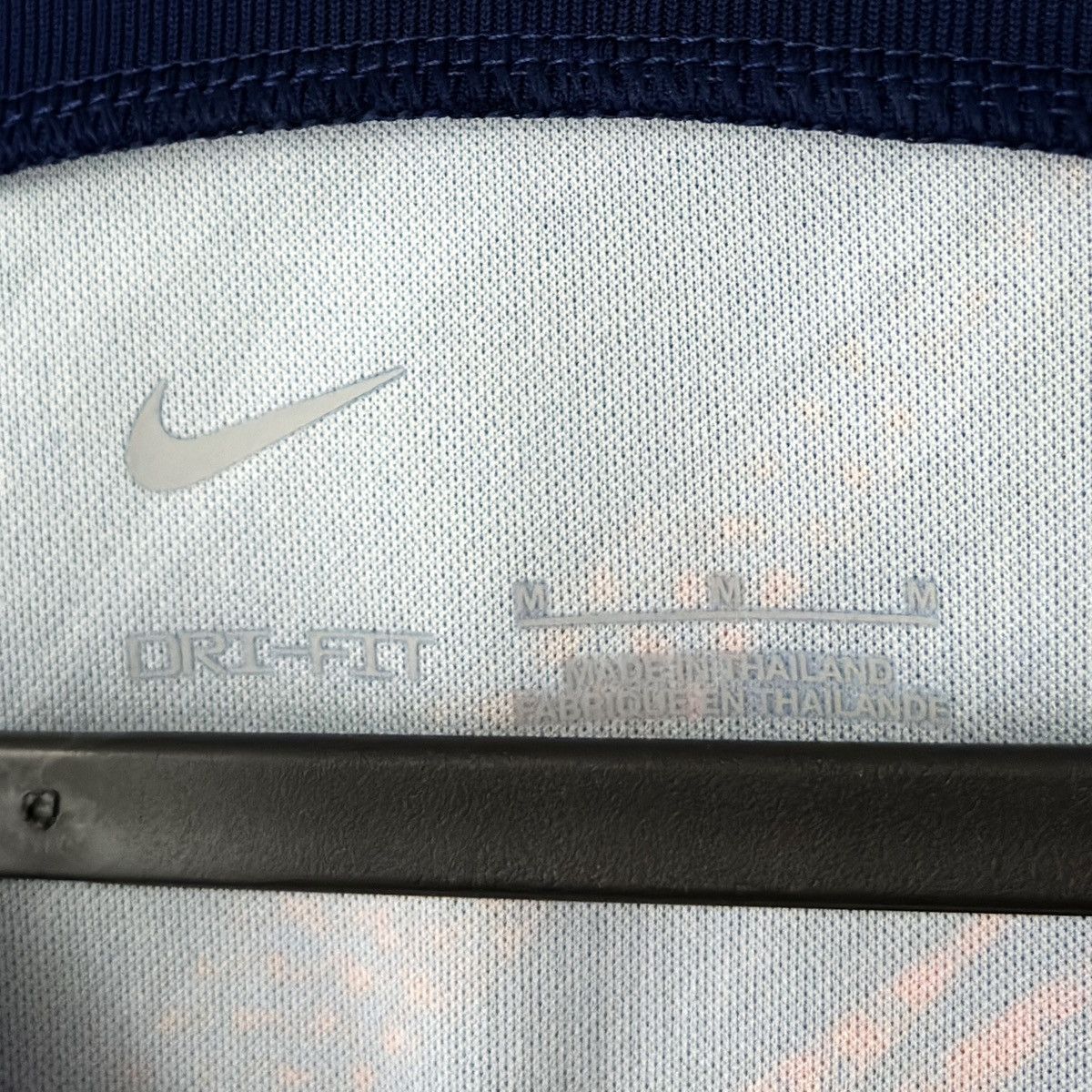 Nike NEW 2022 2023 England National Nike Pre Match Soccer Jersey Size US M / EU 48-50 / 2 - 7 Thumbnail
