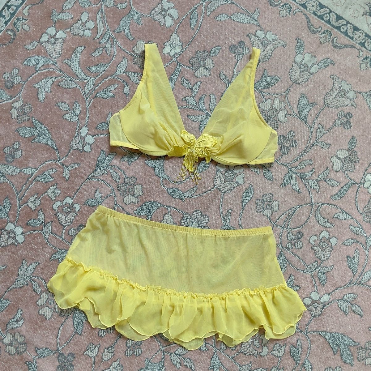 Victoria's Secret Romantic Yellow Mesh Bra & Mini Skirt Sheer Set(36B-C/34C-D) Size ONE SIZE - 10 Thumbnail
