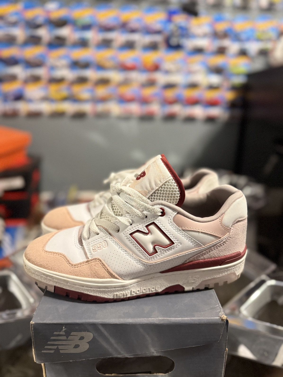 New Balance New balance 550 white scarlet Size US 10 / IT 40 - 4 Thumbnail