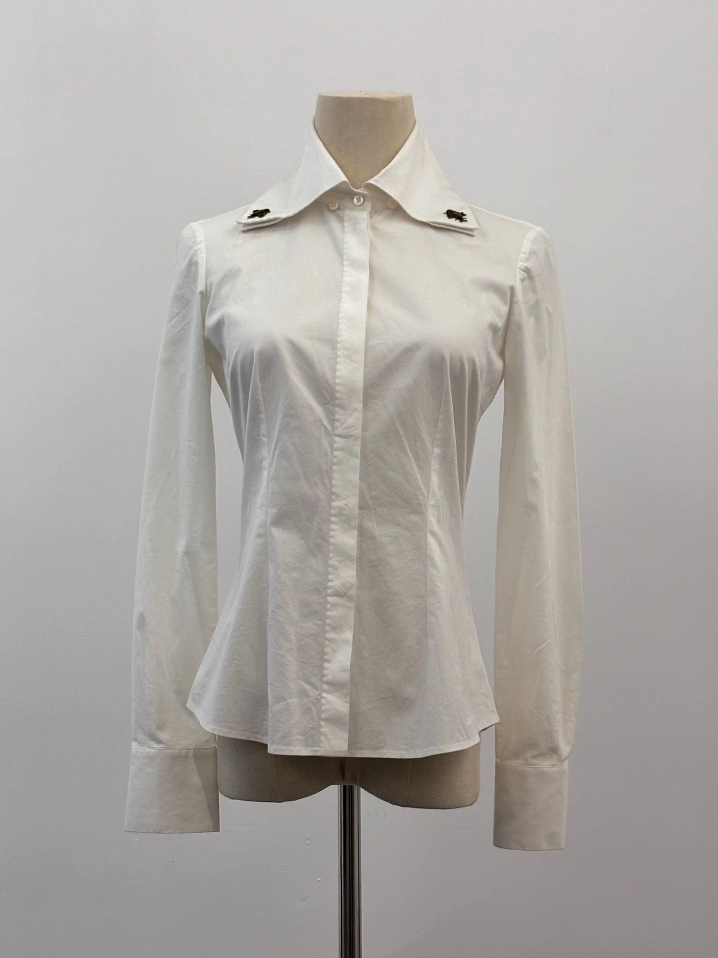 Alexander McQueen Alexander McQueen S/S2008 Bees Embroidered Shirt Size XS / US 0-2 / IT 36-38 - 2 Thumbnail