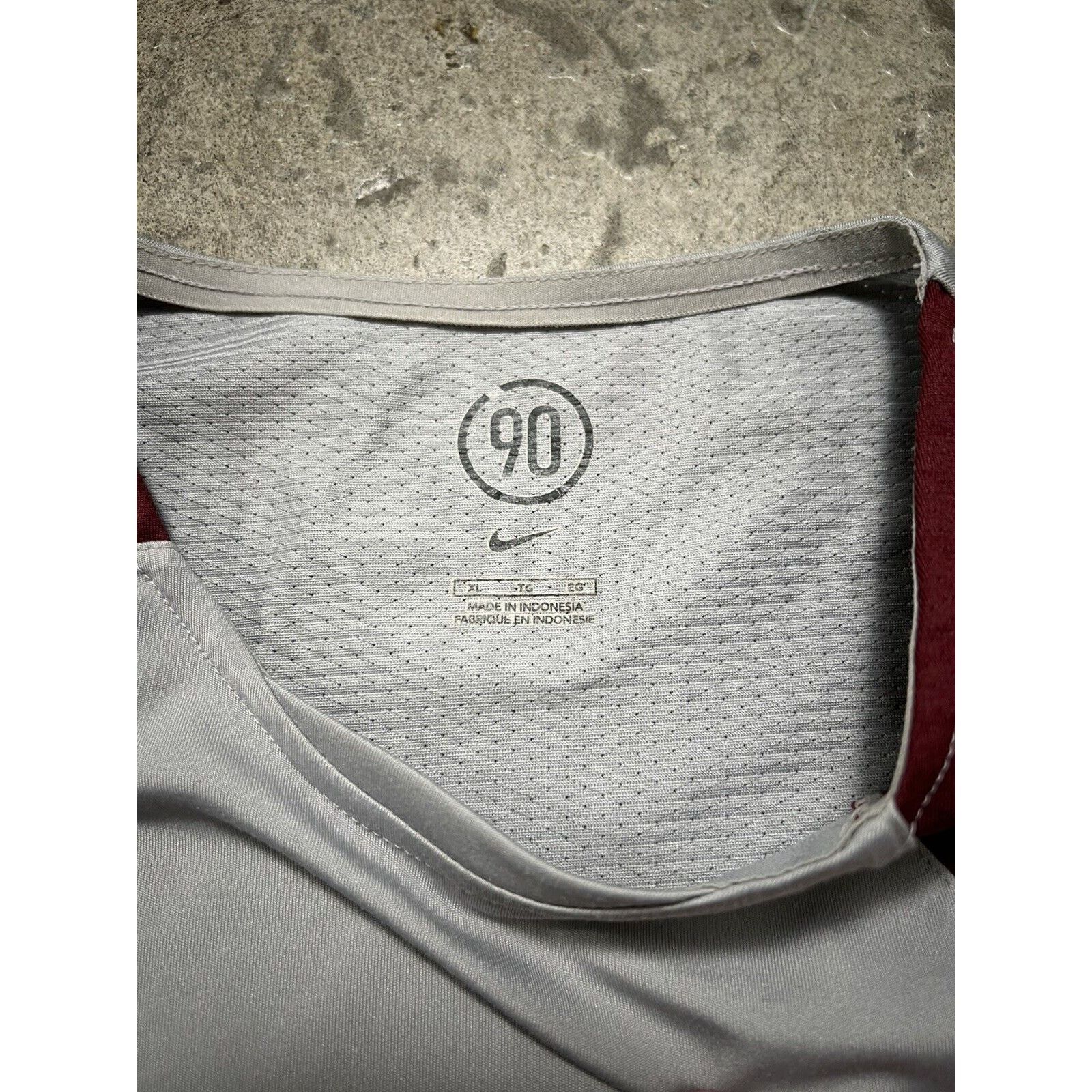 Nike MENS FC MANCHESTER UNITED 2004/2005 TRAINING SOCCER FOOTBALL Size US XL / EU 56 / 4 - 7 Thumbnail