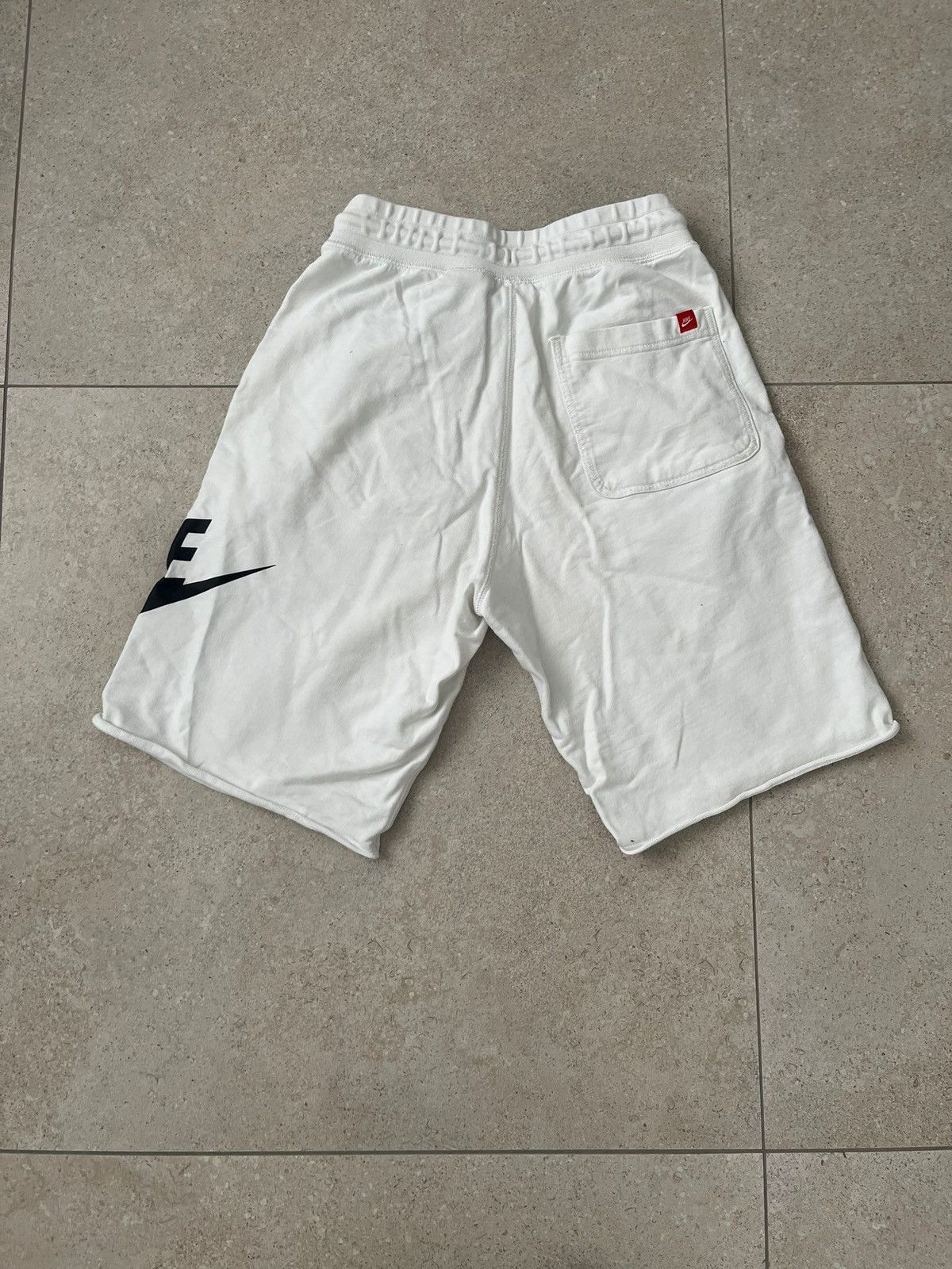 Nike 🩳 Nike Shorts 74 – White (XS) Size US 28 / EU 44 - 2 Thumbnail