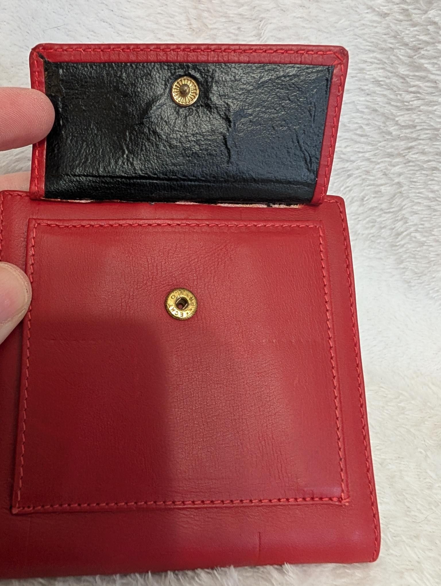 Other Authentic Valentino Garavani Embossed Bifold Wallet Size ONE SIZE - 15 Thumbnail