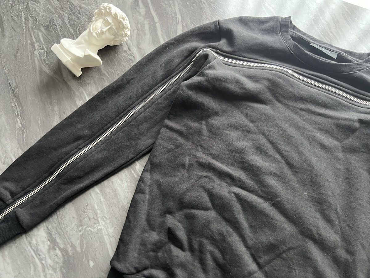 Givenchy GIVENCHY : Full Zipper Center Line Double Side Size US M / EU 48-50 / 2 - 2 Thumbnail