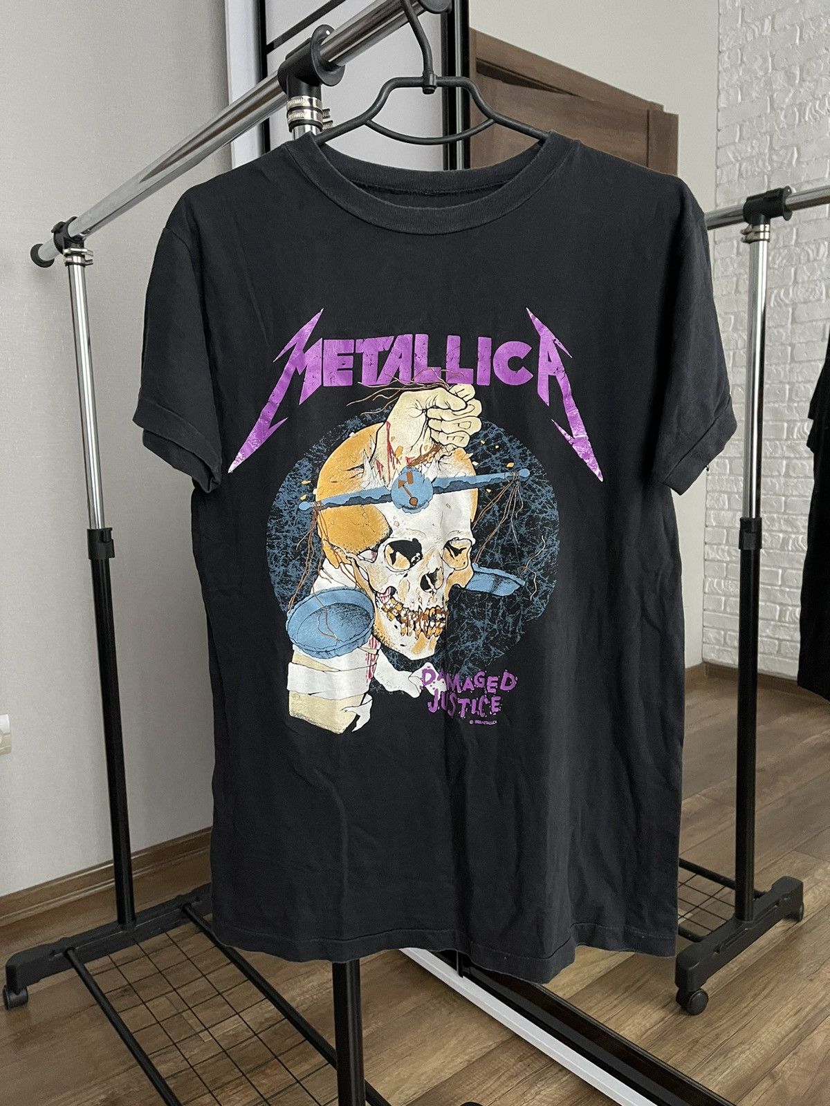Band Tees 1988 Metallica Damaged Justice Hammer Vintage Band T-Shirt Size US L / EU 52-54 / 3 - 2 Thumbnail