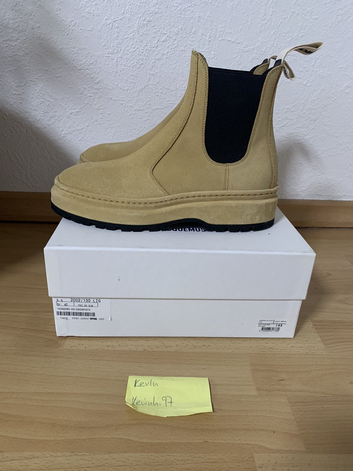 image of Jacquemus Les Chelsea Pavane New Shoes in Beige, Men's (Size 9)