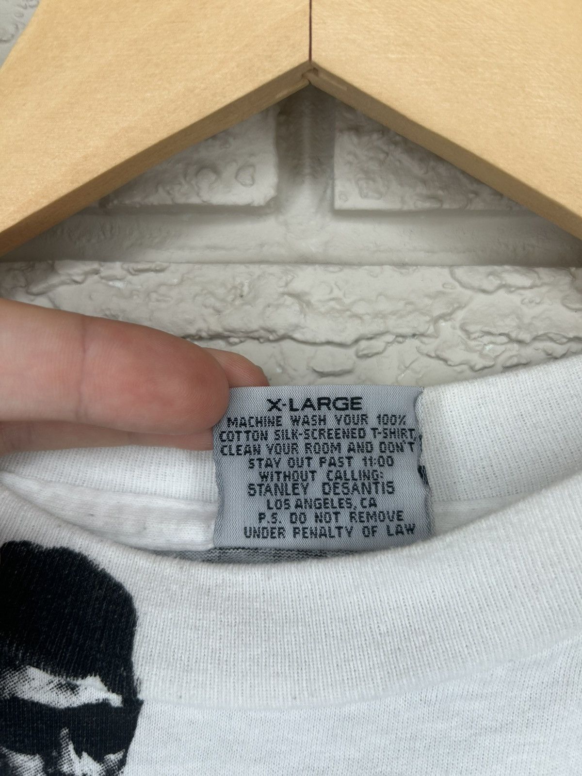 Vintage Vintage 90s Stanley Desantis Seinfeld Kramer AOP T Shirt Size US XL / EU 56 / 4 - 15 Thumbnail