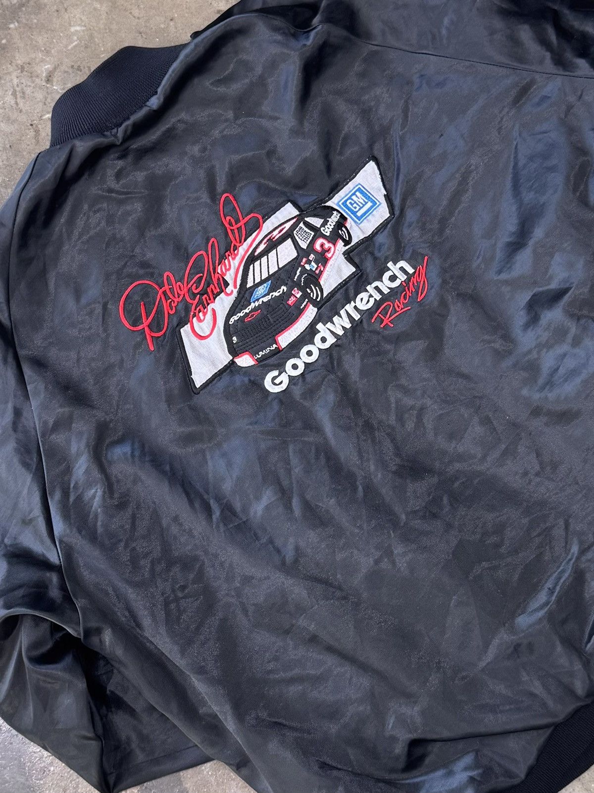Vintage Vintage Dale Earnhardt GoodWrench Racing Bomber Jacket XL Size US XL / EU 56 / 4 - 1 Thumbnail