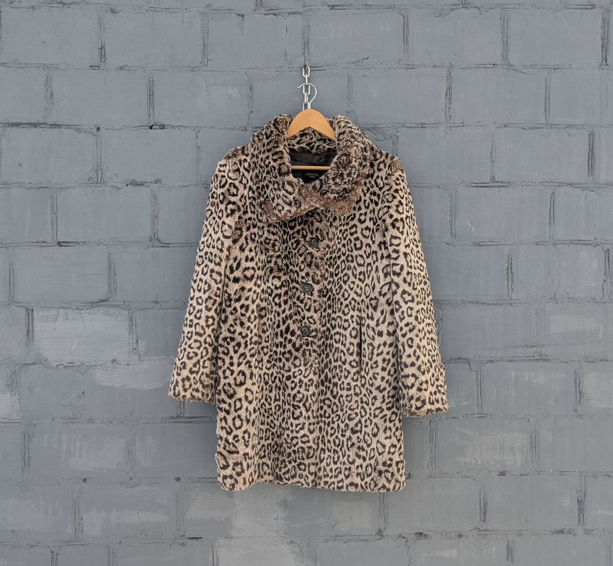 Weekend Max Mara Max Mara Faux Fur Coat Teddy Bear Leopard Print Size S / US 4 / IT 40 - 1 Thumbnail