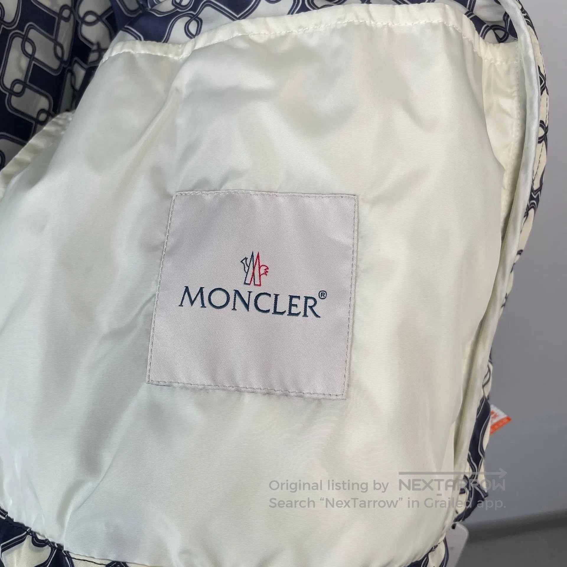 Moncler Moncler Monogrammed Hooded Jacket| Size US XS / EU 42 / 0 - 3 Thumbnail
