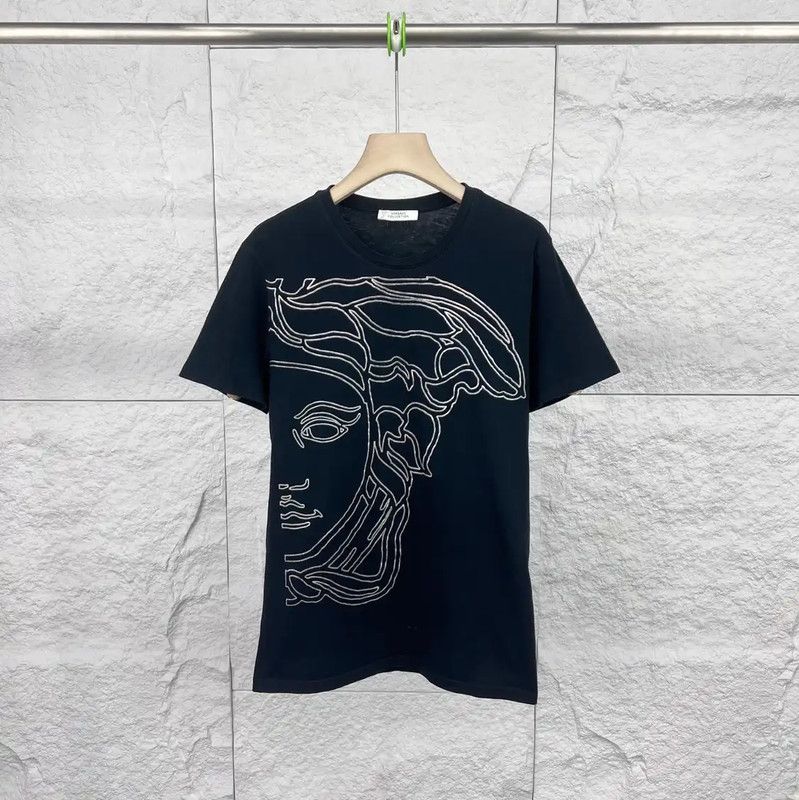 Versace Versace Men's Black Cotton T-Shirt 0089 Size US S / EU 44-46 / 1 - 1 Thumbnail