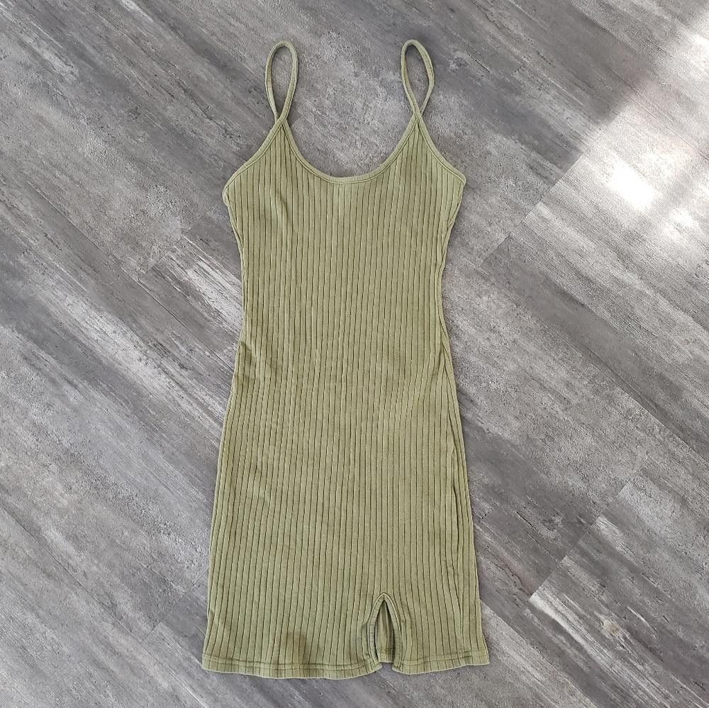 Shein Olive Ribbed SHEIN Front Slit Fitted Mini Size XS / US 0-2 / IT 36-38 - 1 Thumbnail
