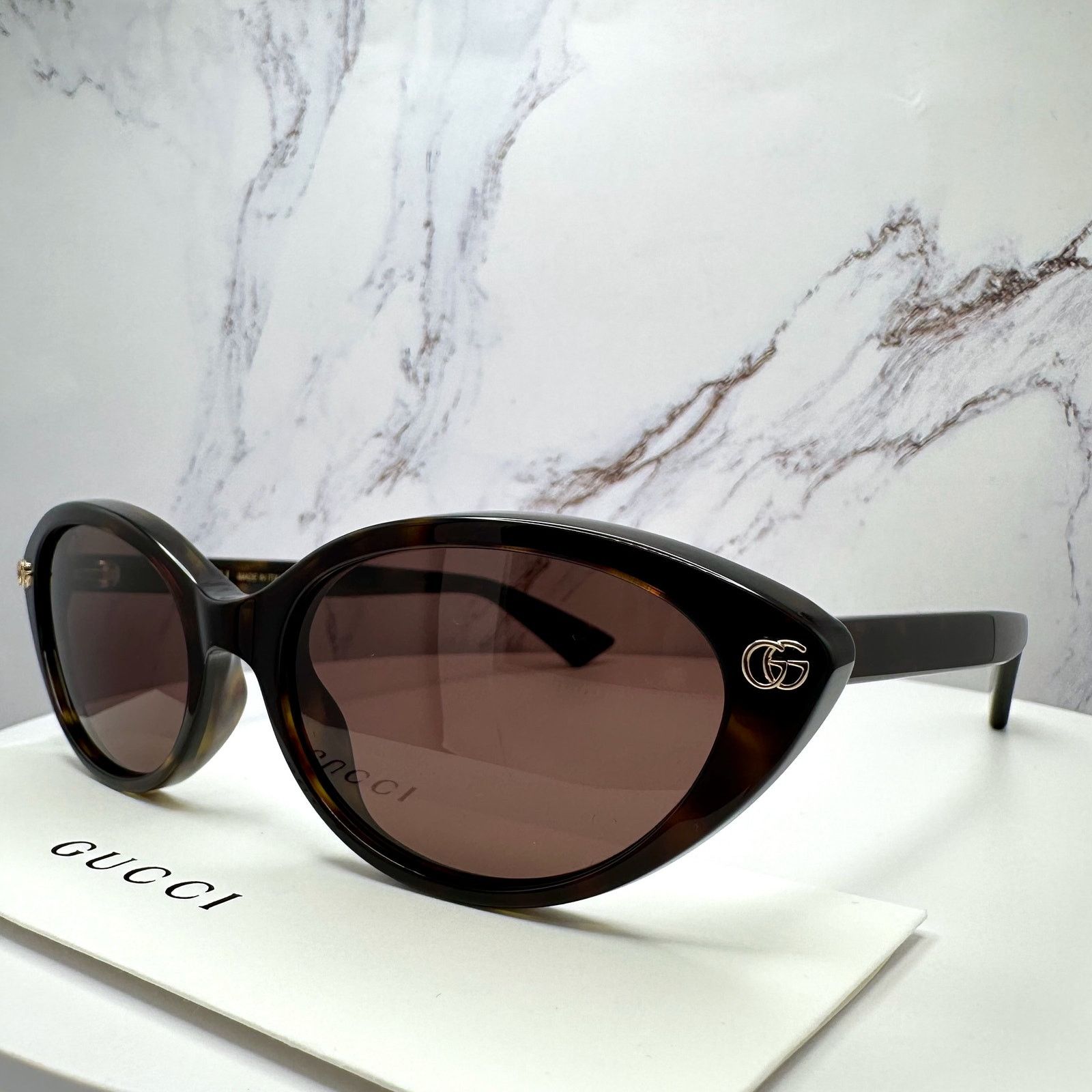 Gucci New GUCCI Sunglasses Brown Cat Eye Gold Metal Front GG Logo Size ONE SIZE - 12 Thumbnail