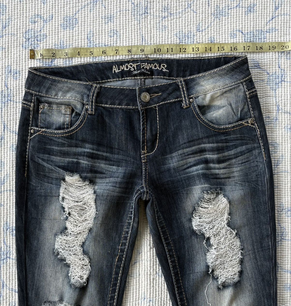 Almost Famous Almost Famous Streetwear Flared Distressed Denim Size US 34 / EU 50 - 2 Thumbnail