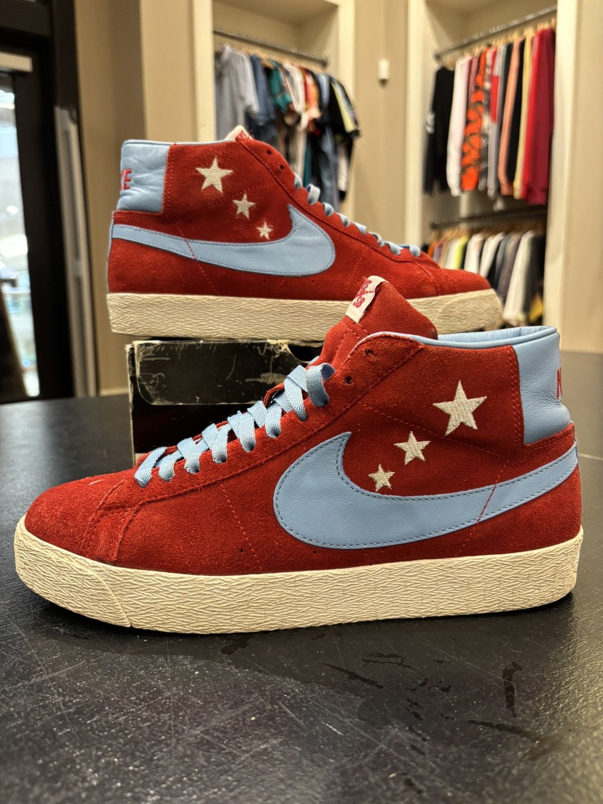 Nike Nike SB Blazer Vanilla Ice Size US 9 / EU 42 - 2 Thumbnail