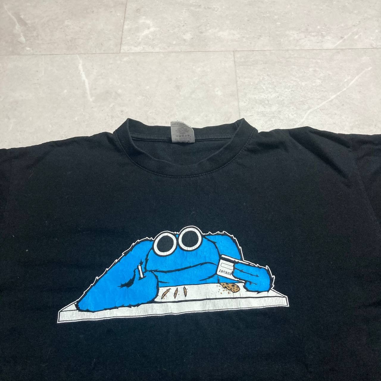 Arts & Science Vintage Sesame Street Cookie Monster Sniffing Tee Size US M / EU 48-50 / 2 - 2 Thumbnail