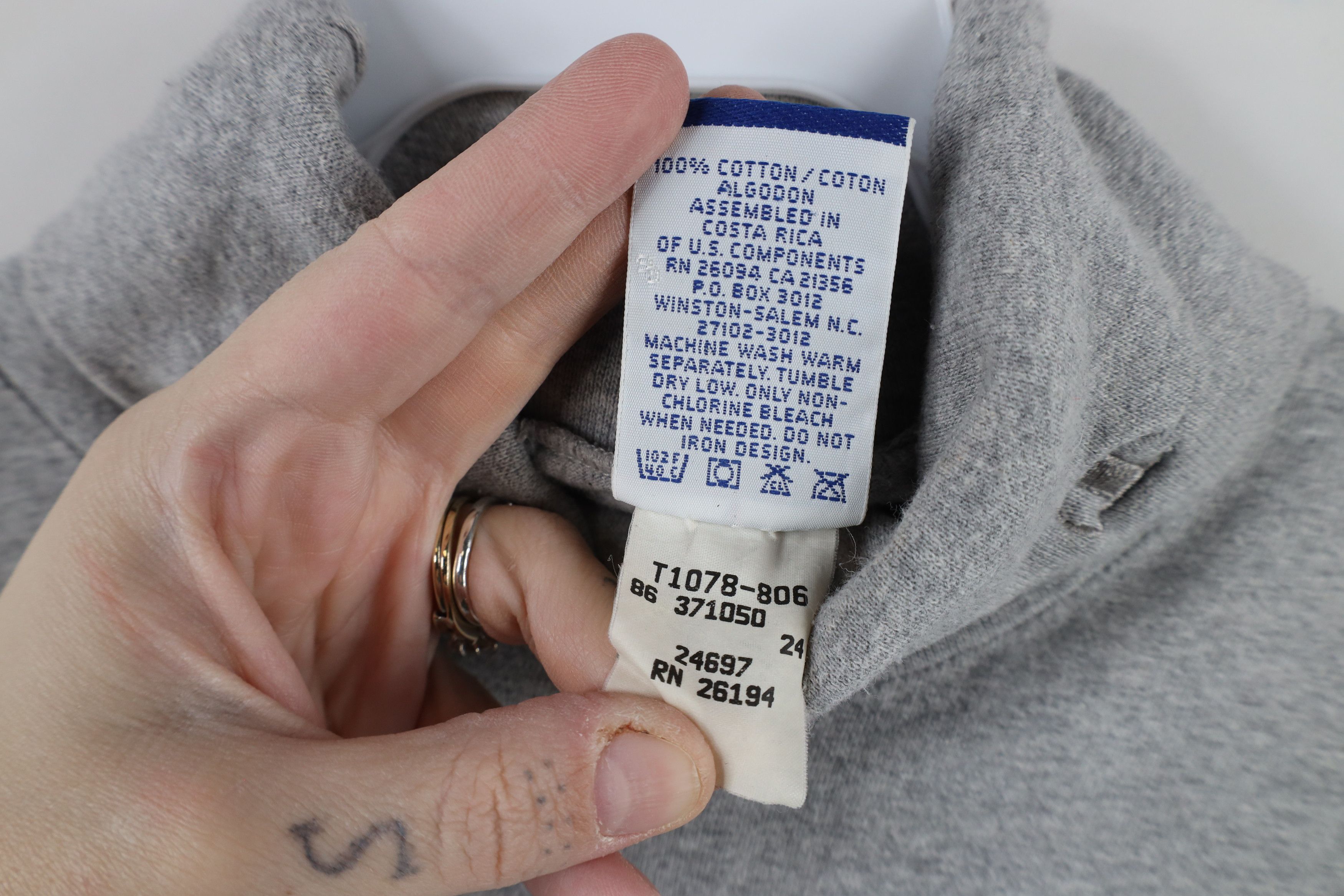Champion × Vintage Vintage 90s Champion Logo Long Sleeve Turtleneck T-Shirt Size US M / EU 48-50 / 2 - 8 Thumbnail