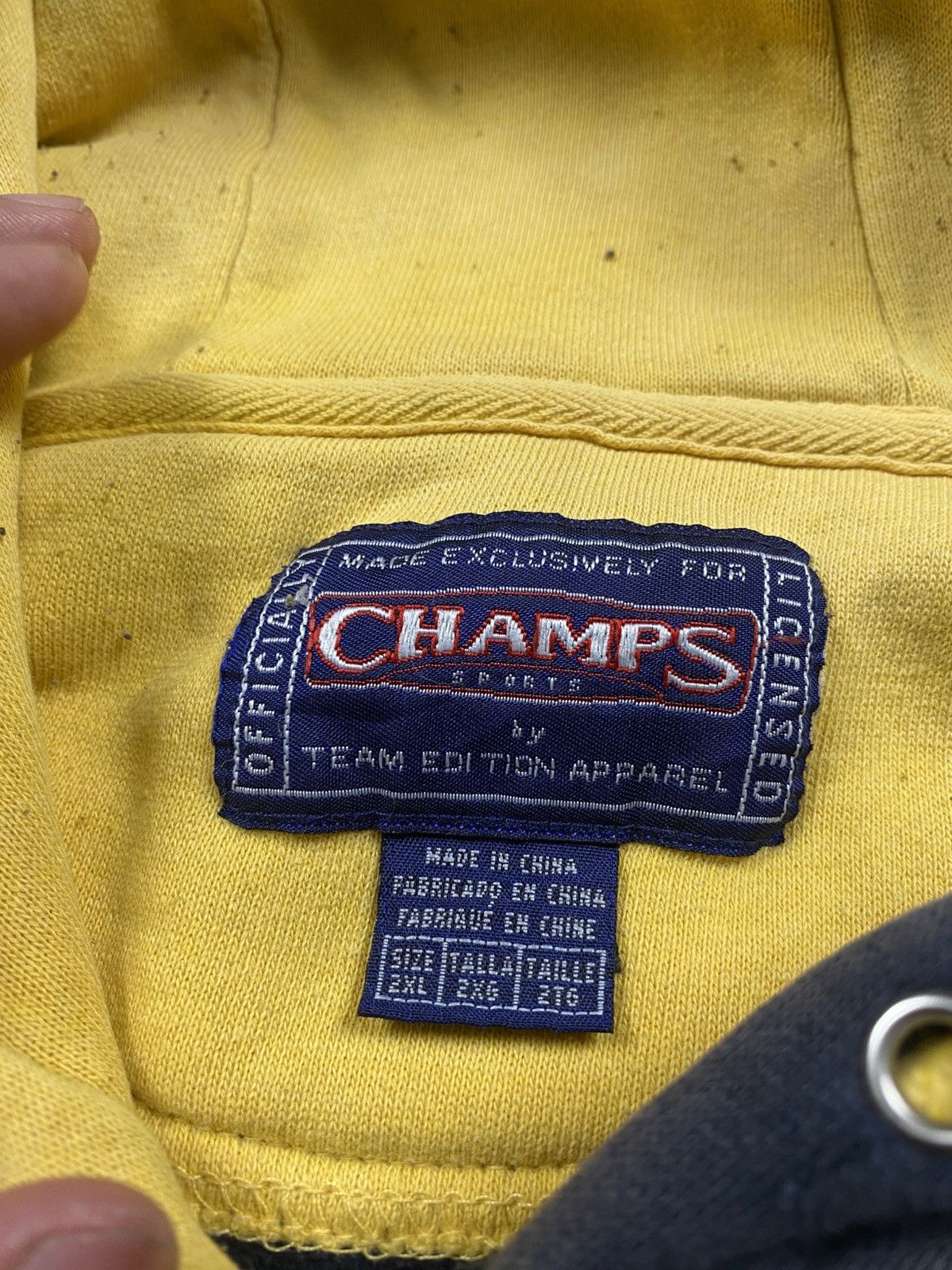 Other Vintage y2k UCLA Sunfaded Pullover Size US XXL / EU 58 / 5 - 6 Thumbnail
