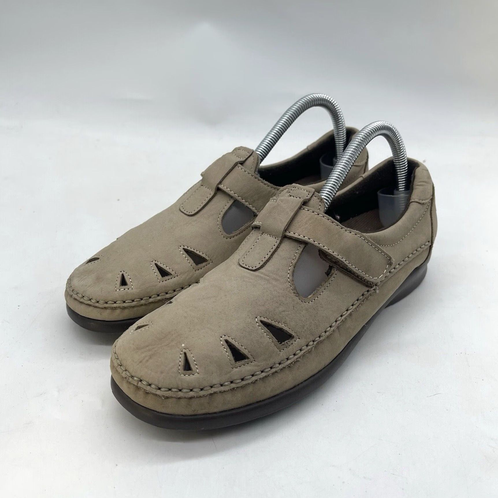 SAS VINTAGE SAS Tripad Comfort Sandals Womens 11 M Beige 2 Strap Very Condition Closed Toe Size US 11 / IT 41 - 2 Thumbnail