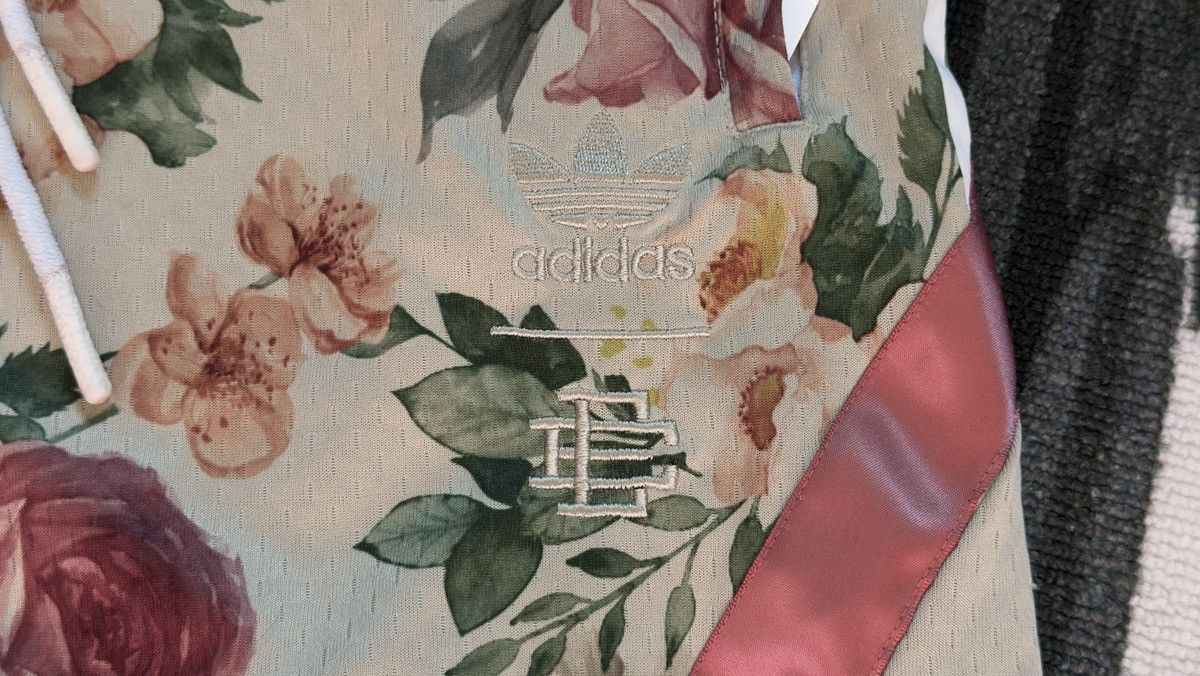 Adidas × Eric Emanuel Eric Emanuel x Adidas Floral Shorts - Medium - Used Size US 32 / EU 48 - 3 Thumbnail