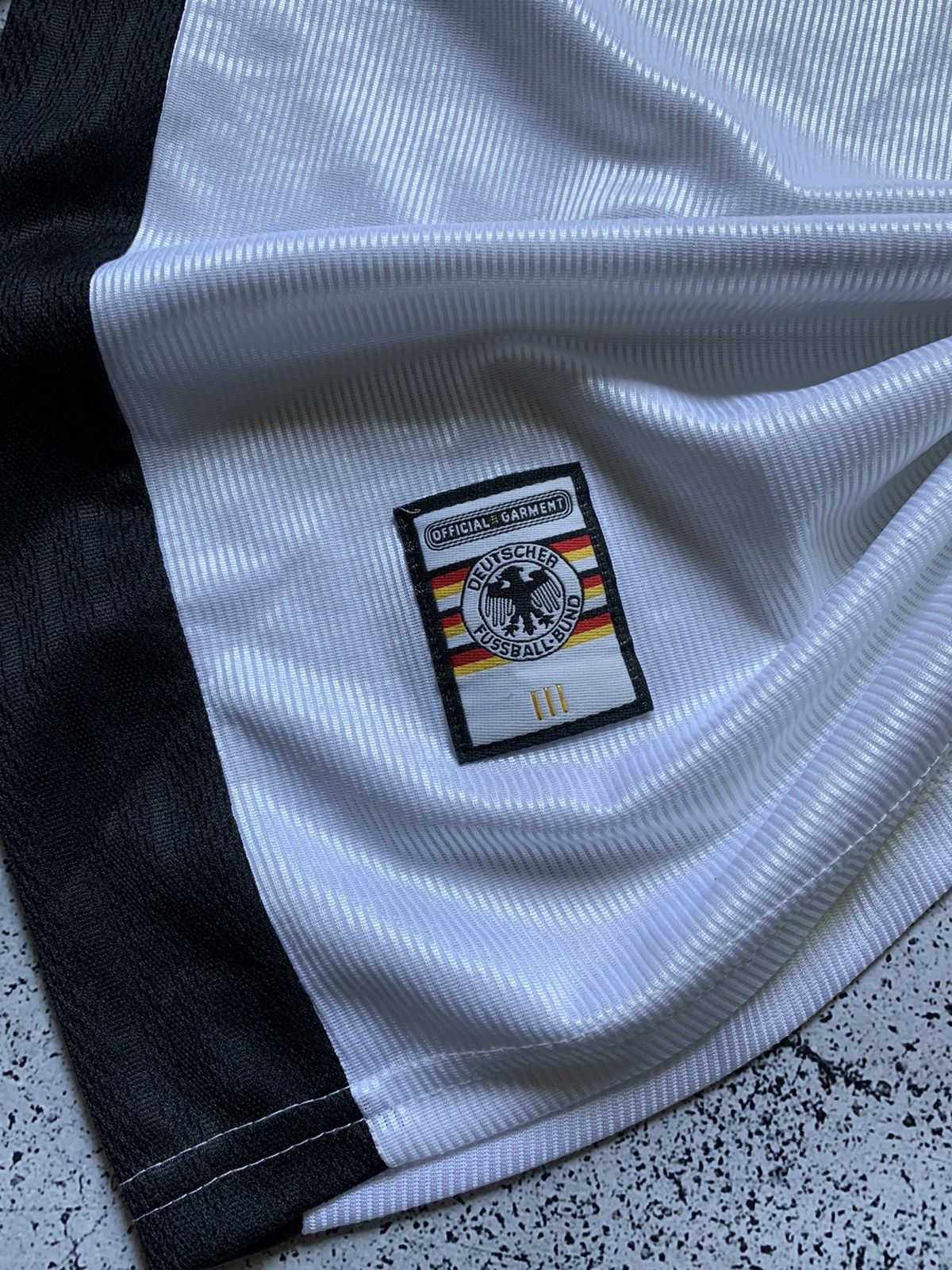 Adidas RARE🔥 1998/99 Adidas Germany Soccer Jersey Vintage T-shirt Size US XL / EU 56 / 4 - 4 Thumbnail