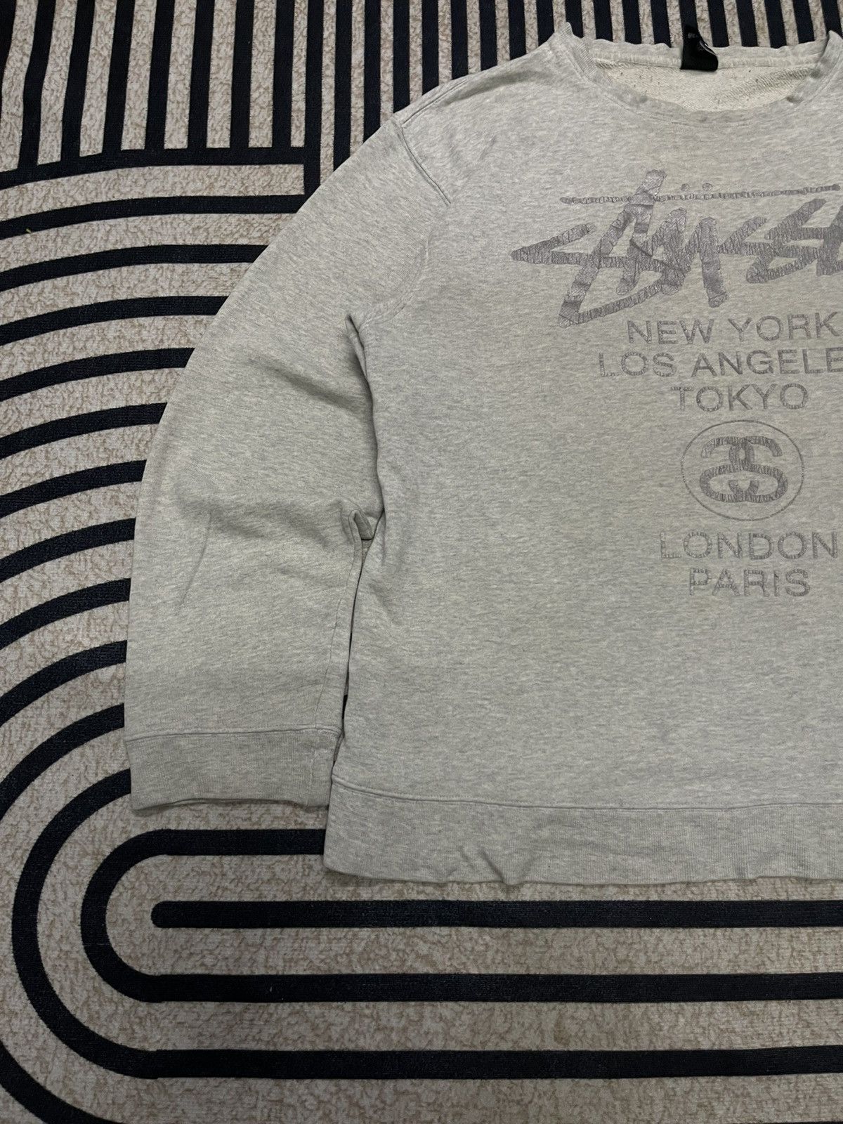 Stussy Y2K STUSSY WORLDTOUR SWEATSHIRT GOLDPRINT Size US XL / EU 56 / 4 - 3 Thumbnail