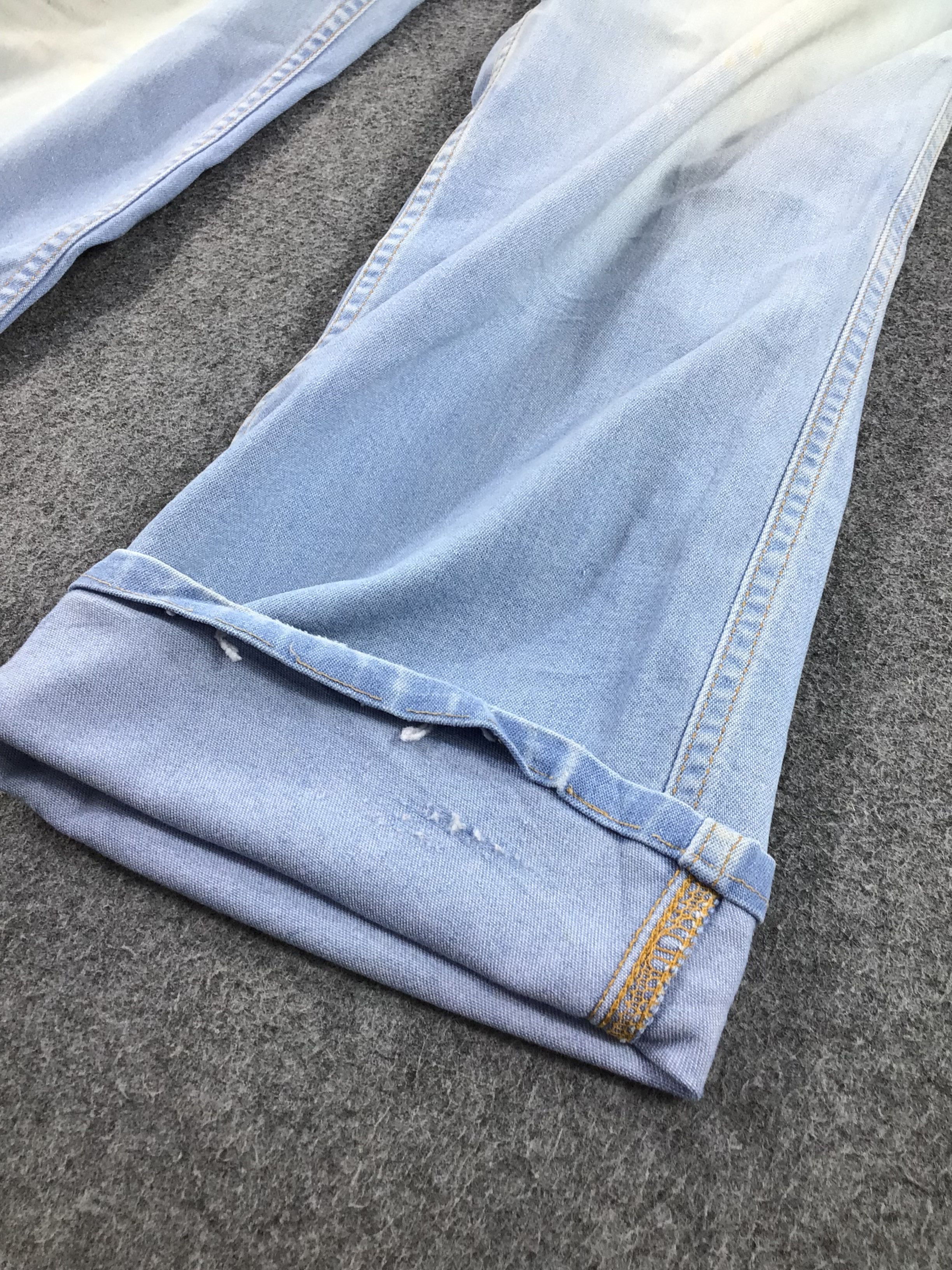 Levi's Vintage Levis 554 Jeans Light Blue Denim -J829 Size US 40 / EU 56 - 7 Thumbnail