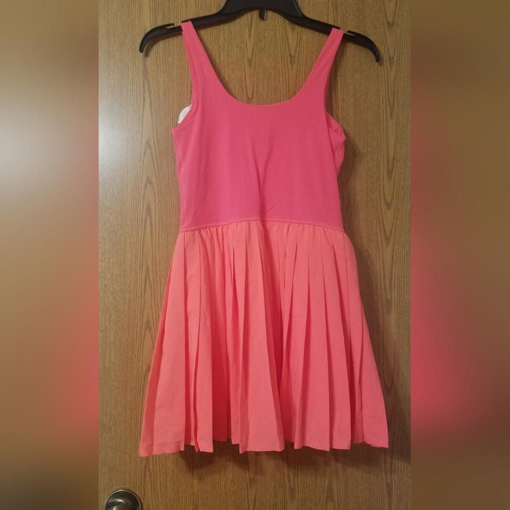 Designer NWT Aerie Pink Sleeveless Romper Size Medium Size 32" / US 10 / IT 46 - 2 Thumbnail