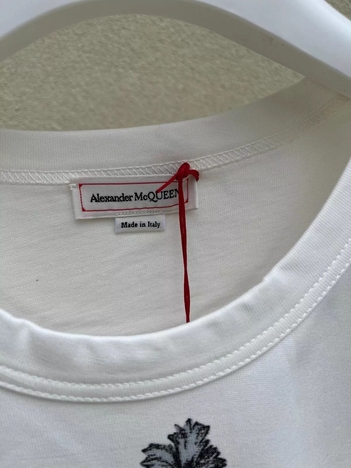 Alexander McQueen Floral Logo T-Shirt in White / Blue Size US M / EU 48-50 / 2 - 8 Thumbnail