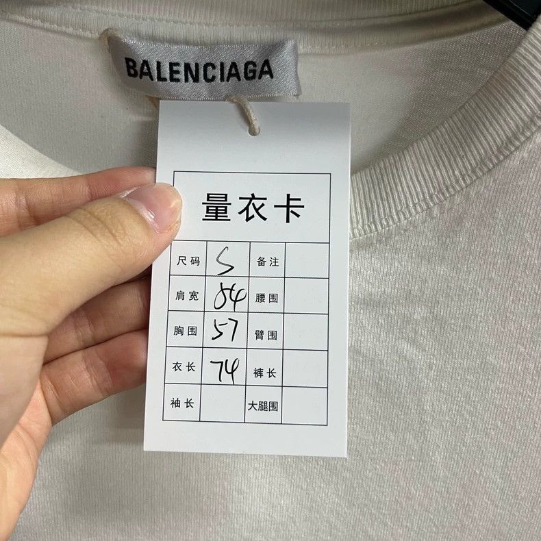 Balenciaga Balenciaga Short sleeve T-shirt with white lock logo and p Size US S / EU 44-46 / 1 - 2 Thumbnail