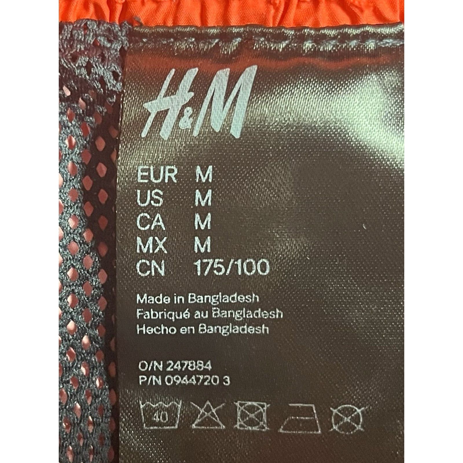 H&M H&M Men’s Swim Shorts Bottom Medium See All Pics Lined Multicolor Size M Size US 31 - 5 Thumbnail