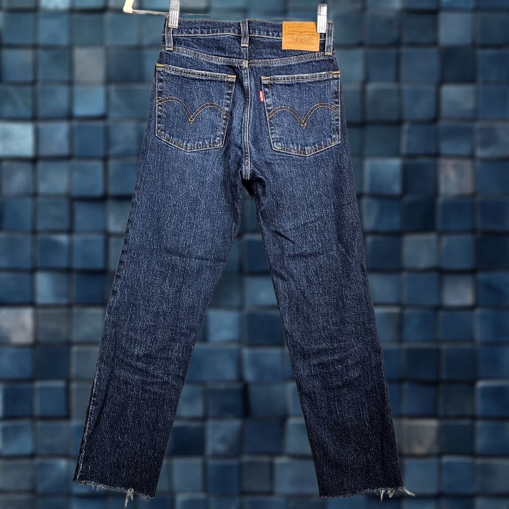 Levi's Levi's Women's Wedgie Straight Button Fly Big E Raw Hem Jeans W23 Denim Blue 5-Pocket Regular Fit Vintage Not Size 40" / US 18 - 1 Thumbnail