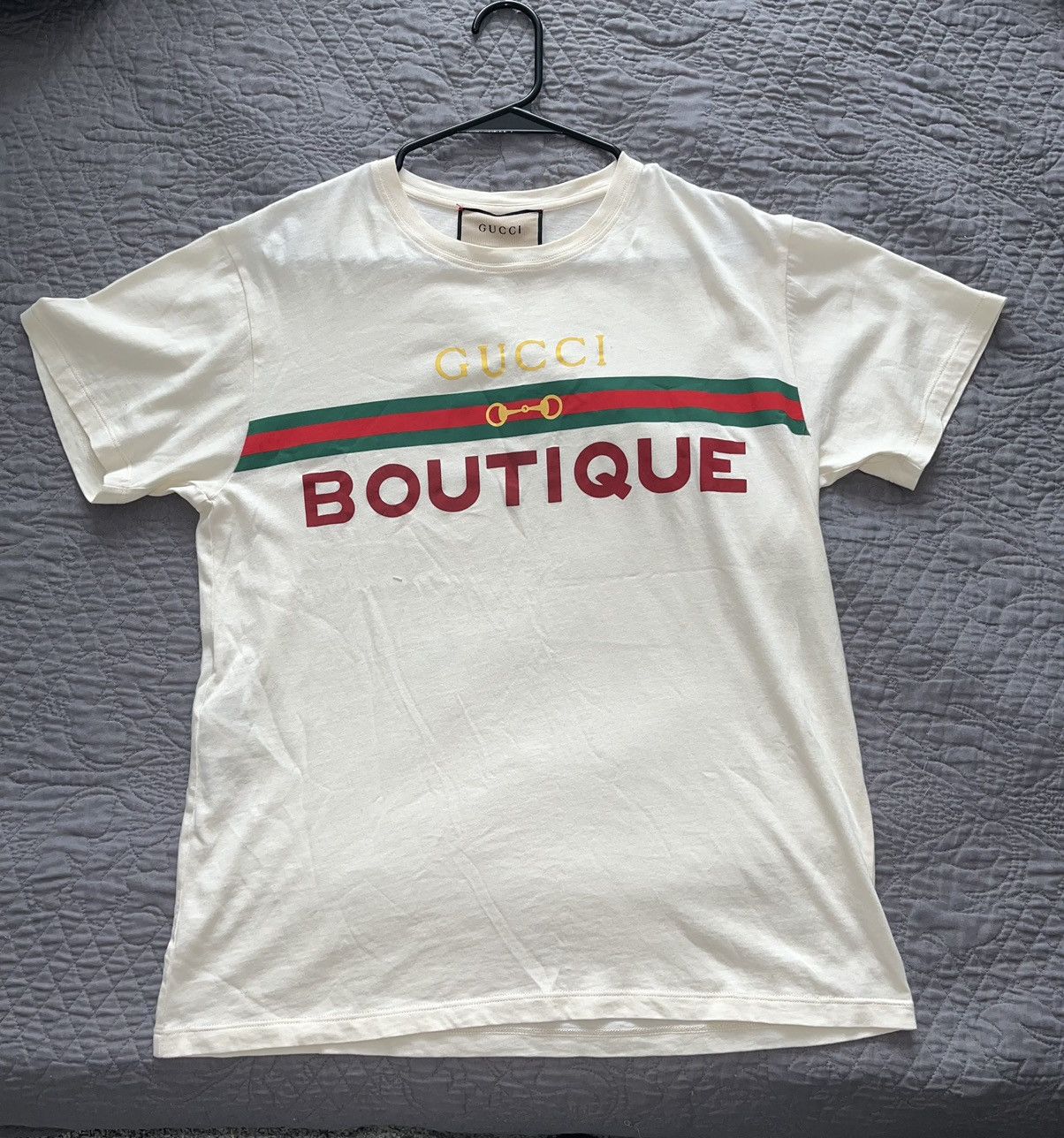 Image of Gucci Boutique T Shirt in Cream, Men's (Size Small)