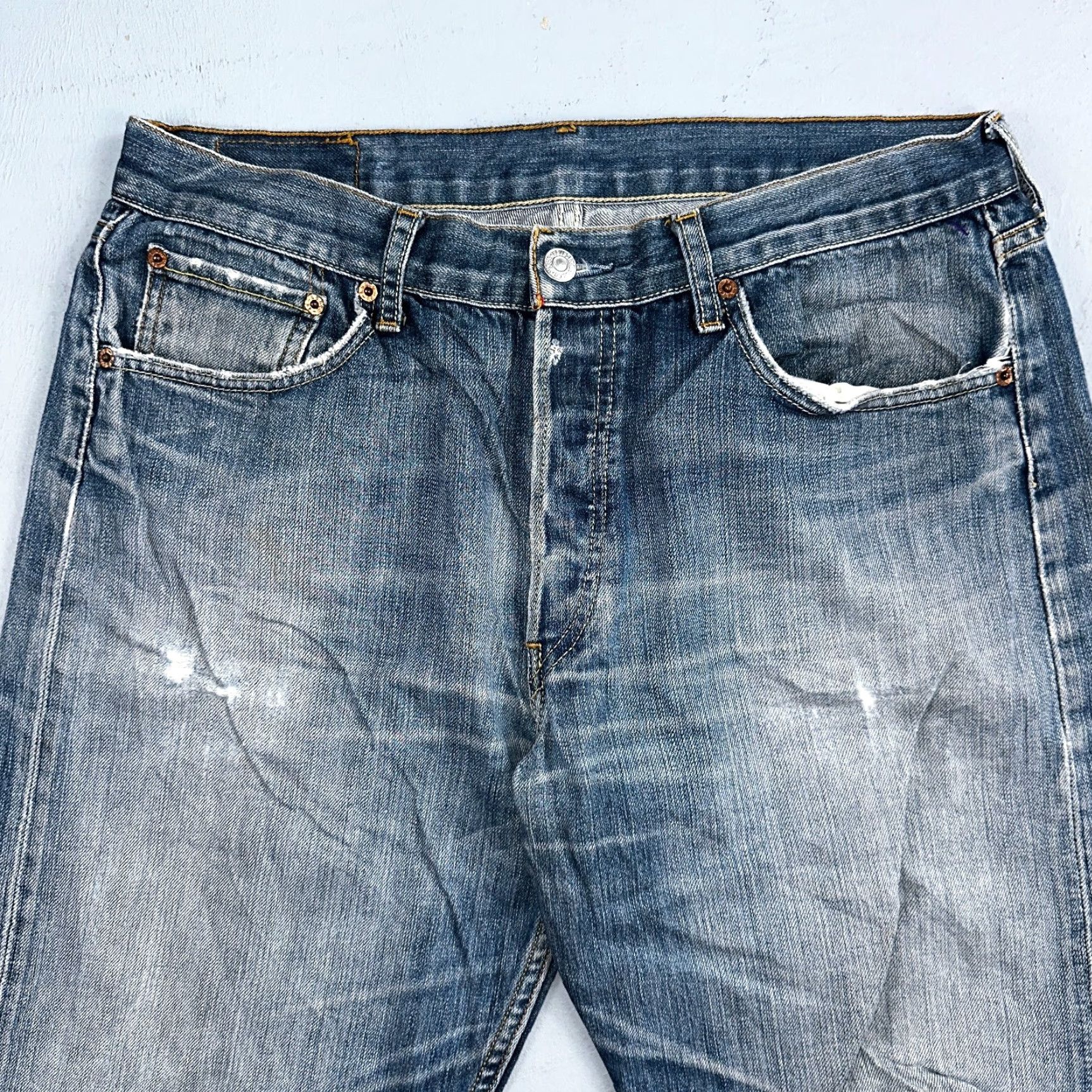 Levi's VINTAGE Levi's 501 Jeans Men Regular Fit Straight Leg 34x34 Blue 90s Denim Retro Size US 34 / EU 50 - 2 Thumbnail