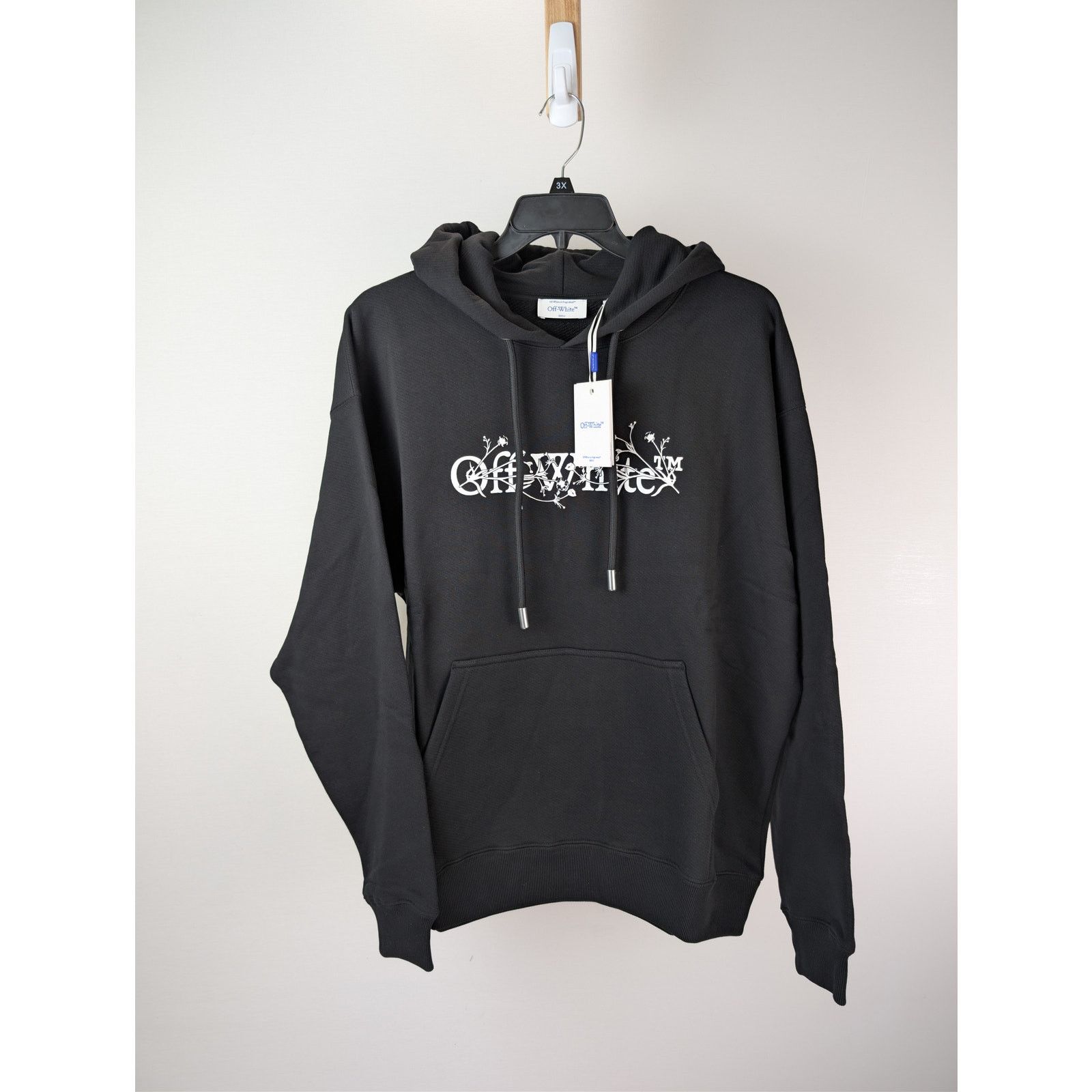 Off-White o1rshd1 Bookish Flower Skate Hoodie in Black/White Size US XL / EU 56 / 4 - 1 Thumbnail