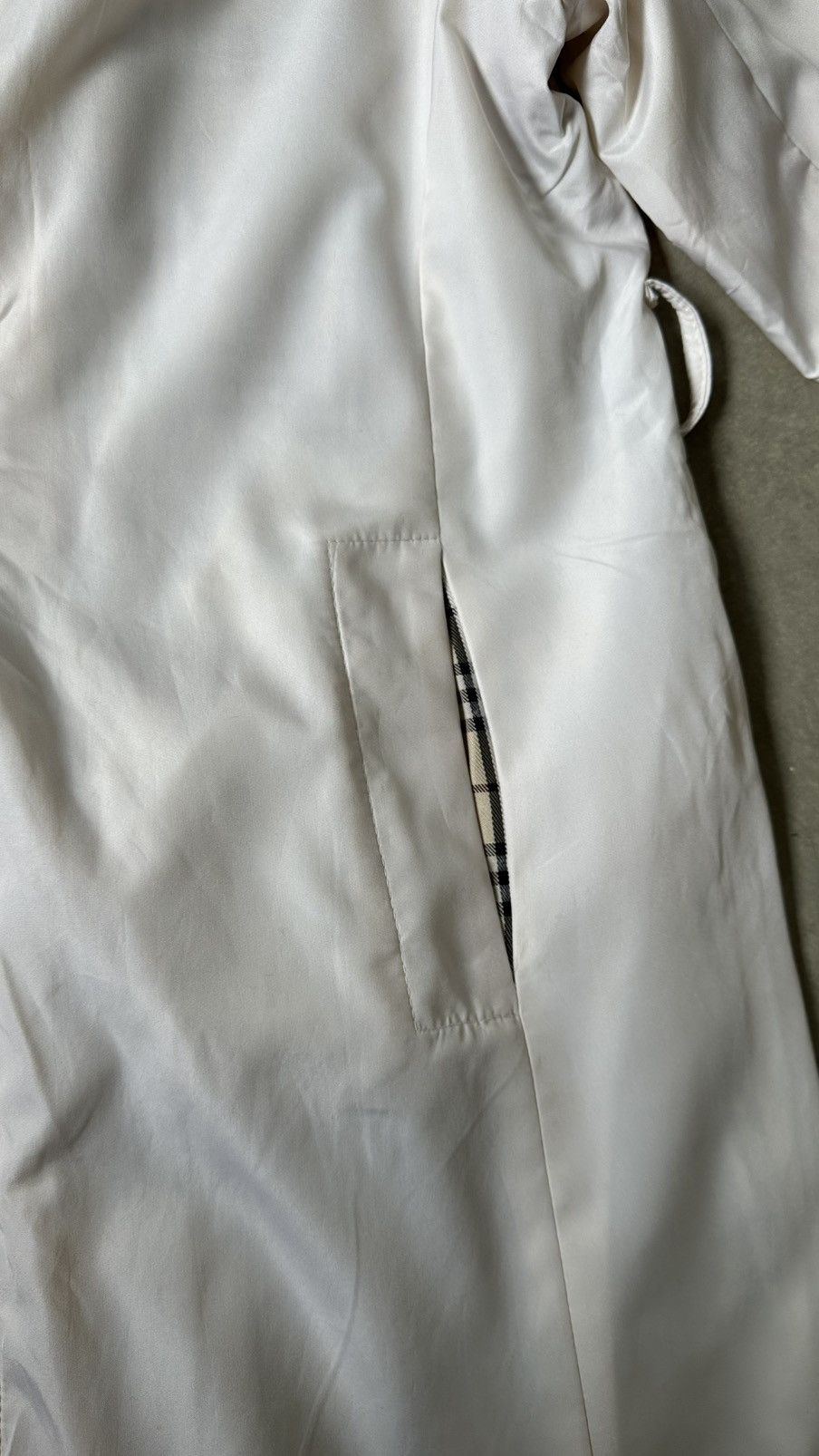 Burberry VINTAGE BURBERRY TRENCH COAT Size US L / EU 52-54 / 3 - 5 Thumbnail
