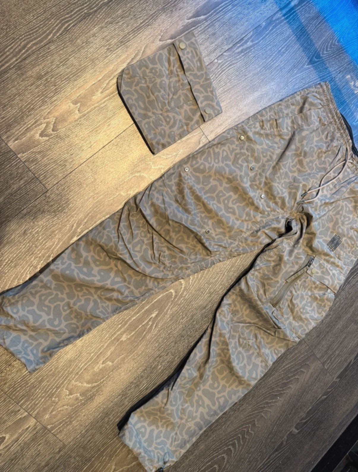 Maharishi Maharishi leopard camo snowpant cargo Medium Size US 32 / EU 48 - 4 Thumbnail
