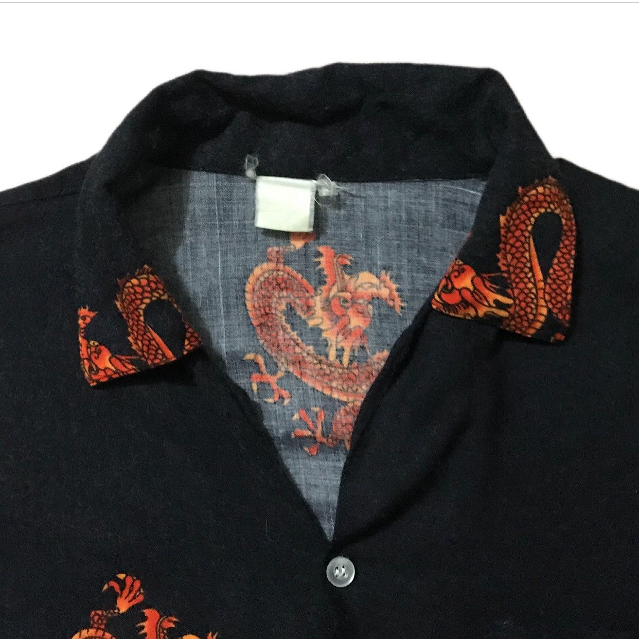Vintage unknown brand black red dragon shirt Size US S / EU 44-46 / 1 - 3 Thumbnail